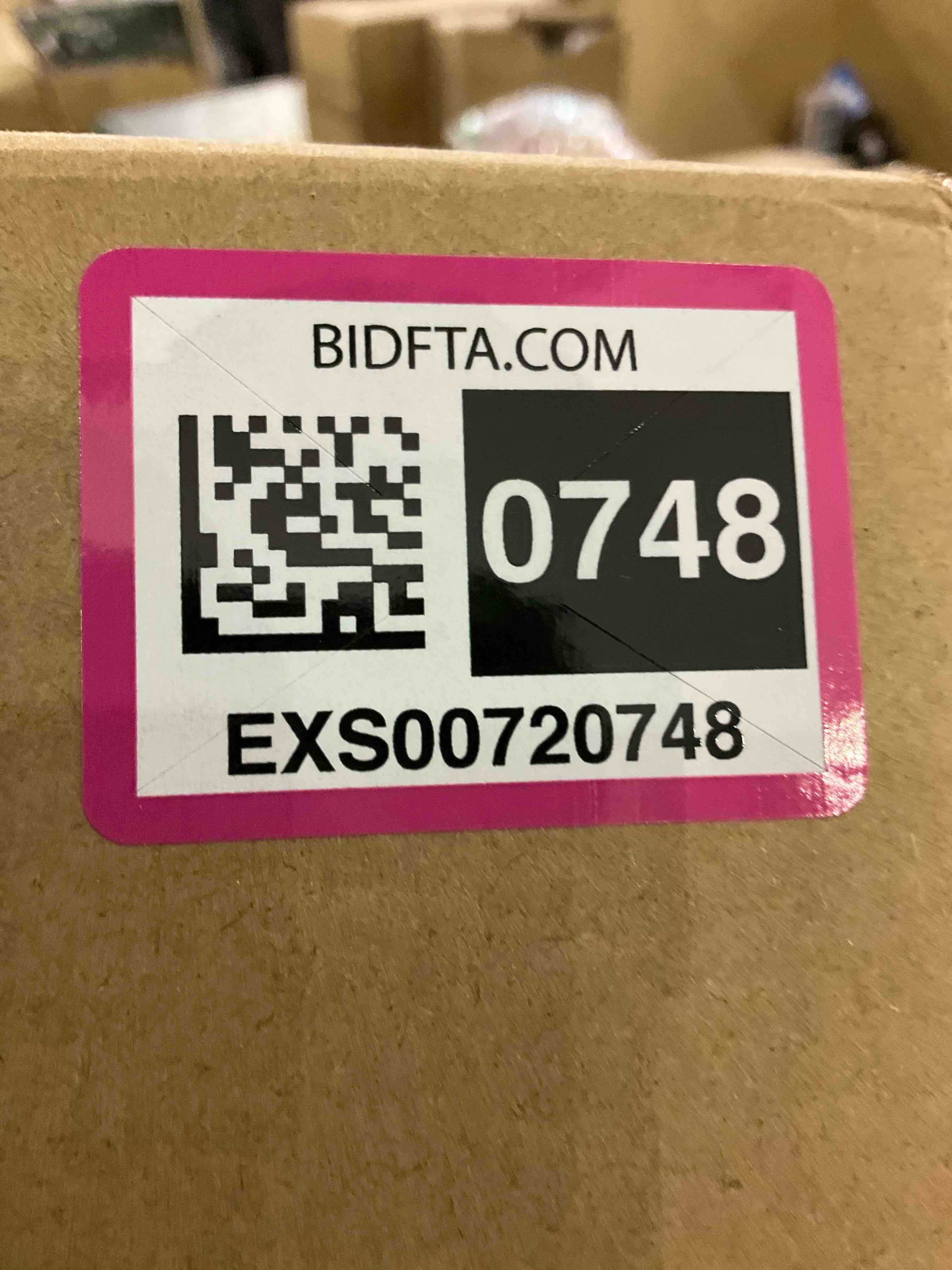 https://s3.amazonaws.com/lotting-images-prod/bidfta/EXS00720748_1703684332705.jpeg