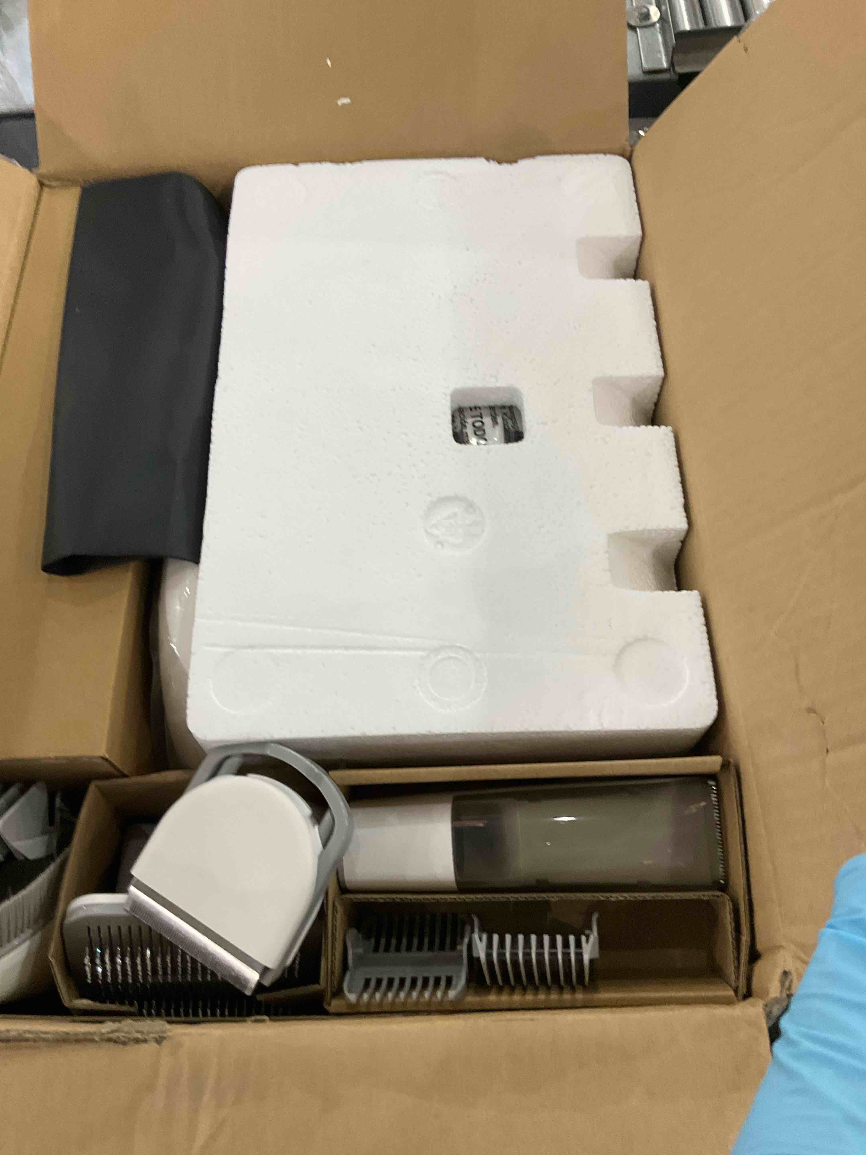https://s3.amazonaws.com/lotting-images-prod/bidfta/EXS00721100_1704815703982.jpeg