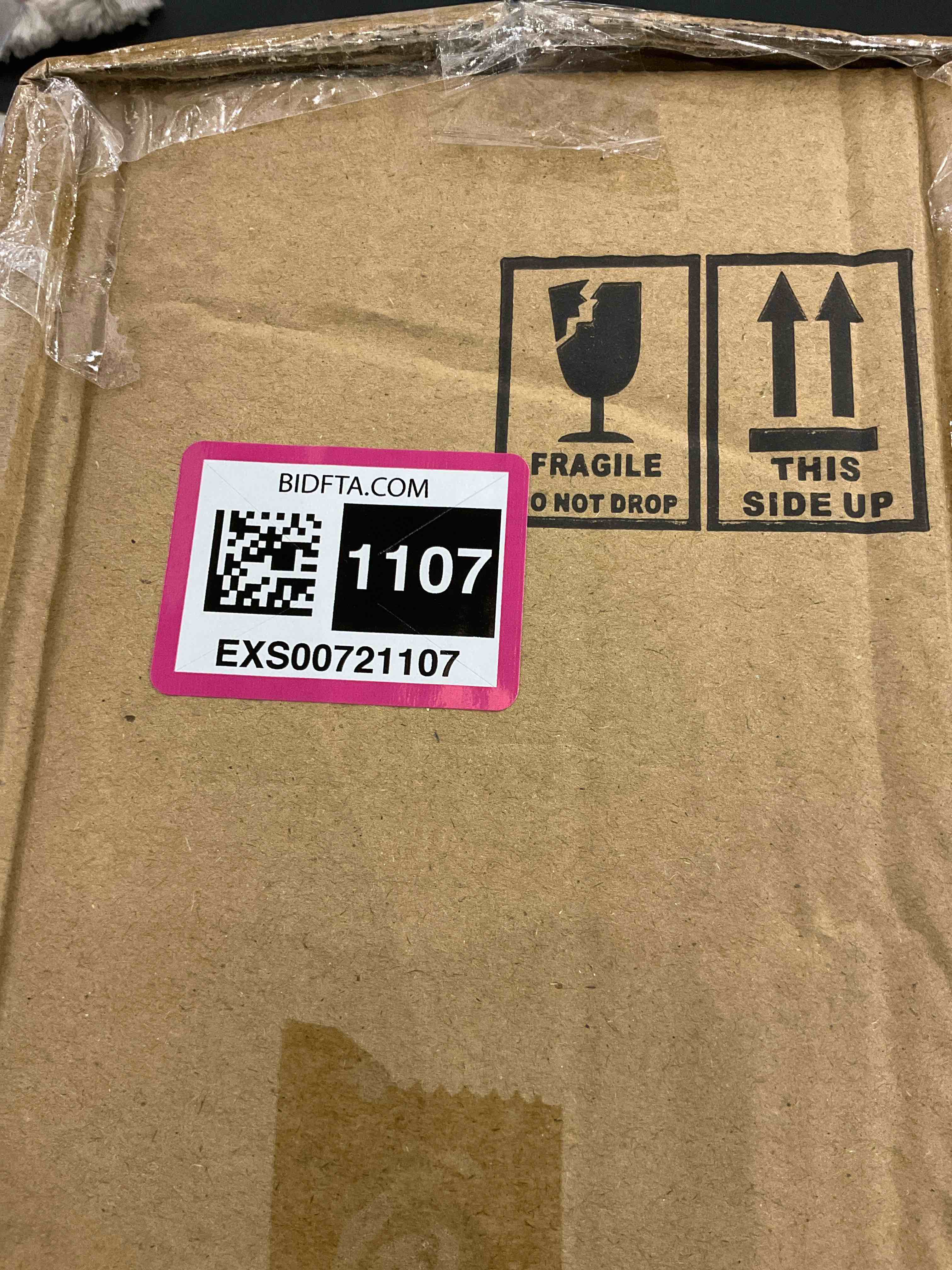https://s3.amazonaws.com/lotting-images-prod/bidfta/EXS00721107_1704816616964.jpeg