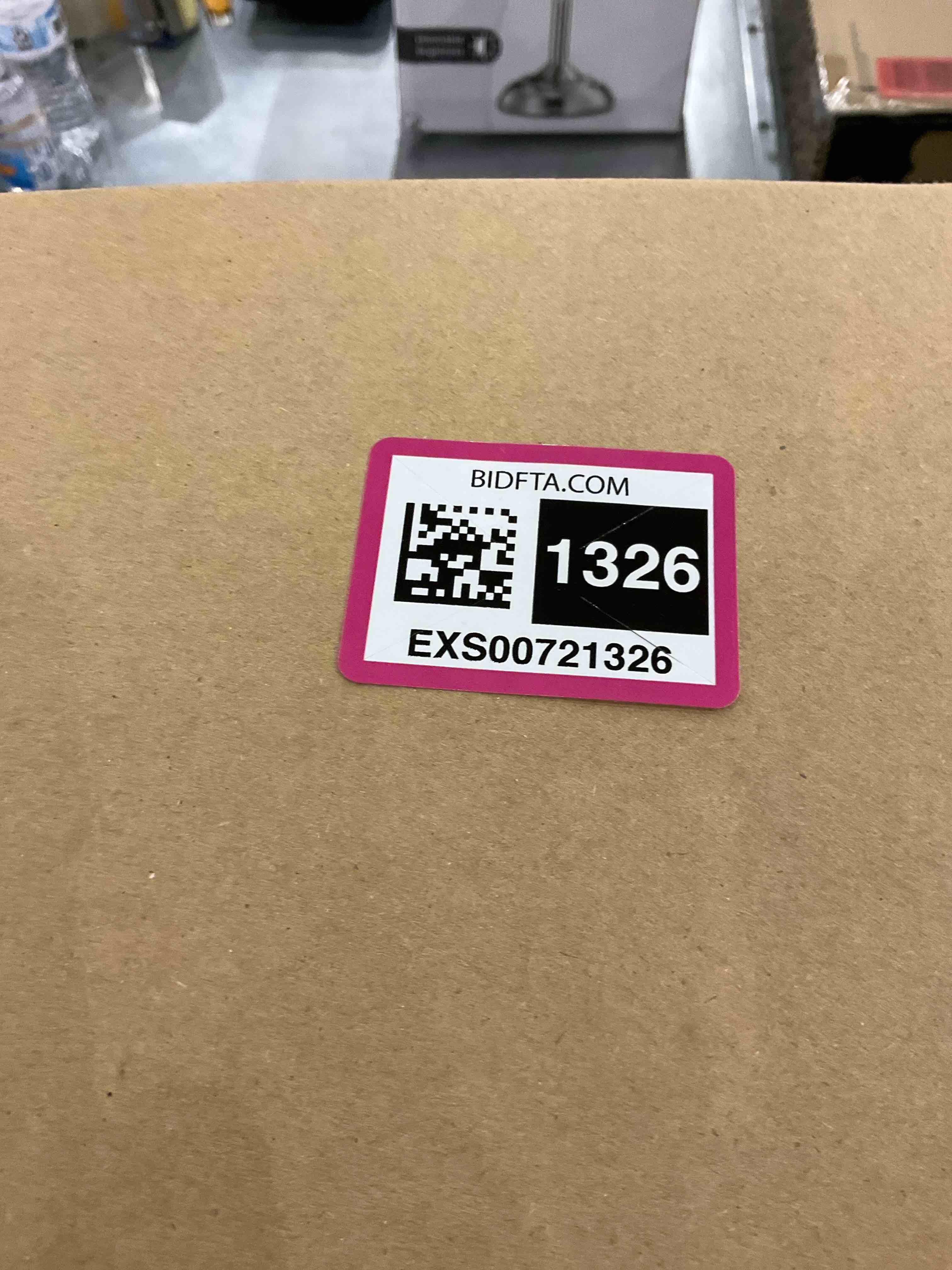https://s3.amazonaws.com/lotting-images-prod/bidfta/EXS00721326_1705067223057.jpeg