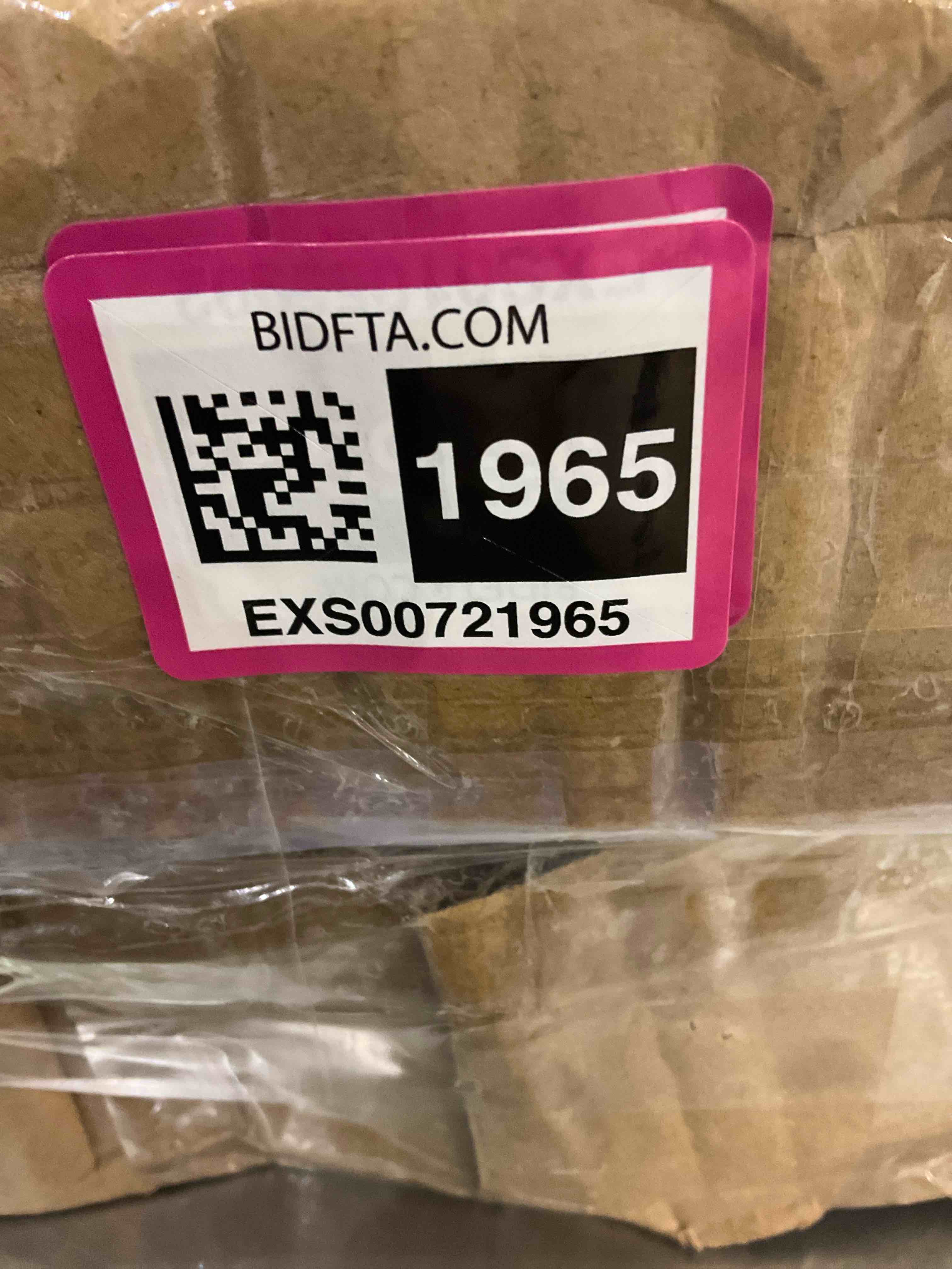 https://s3.amazonaws.com/lotting-images-prod/bidfta/EXS00721965_1706279525340.jpeg