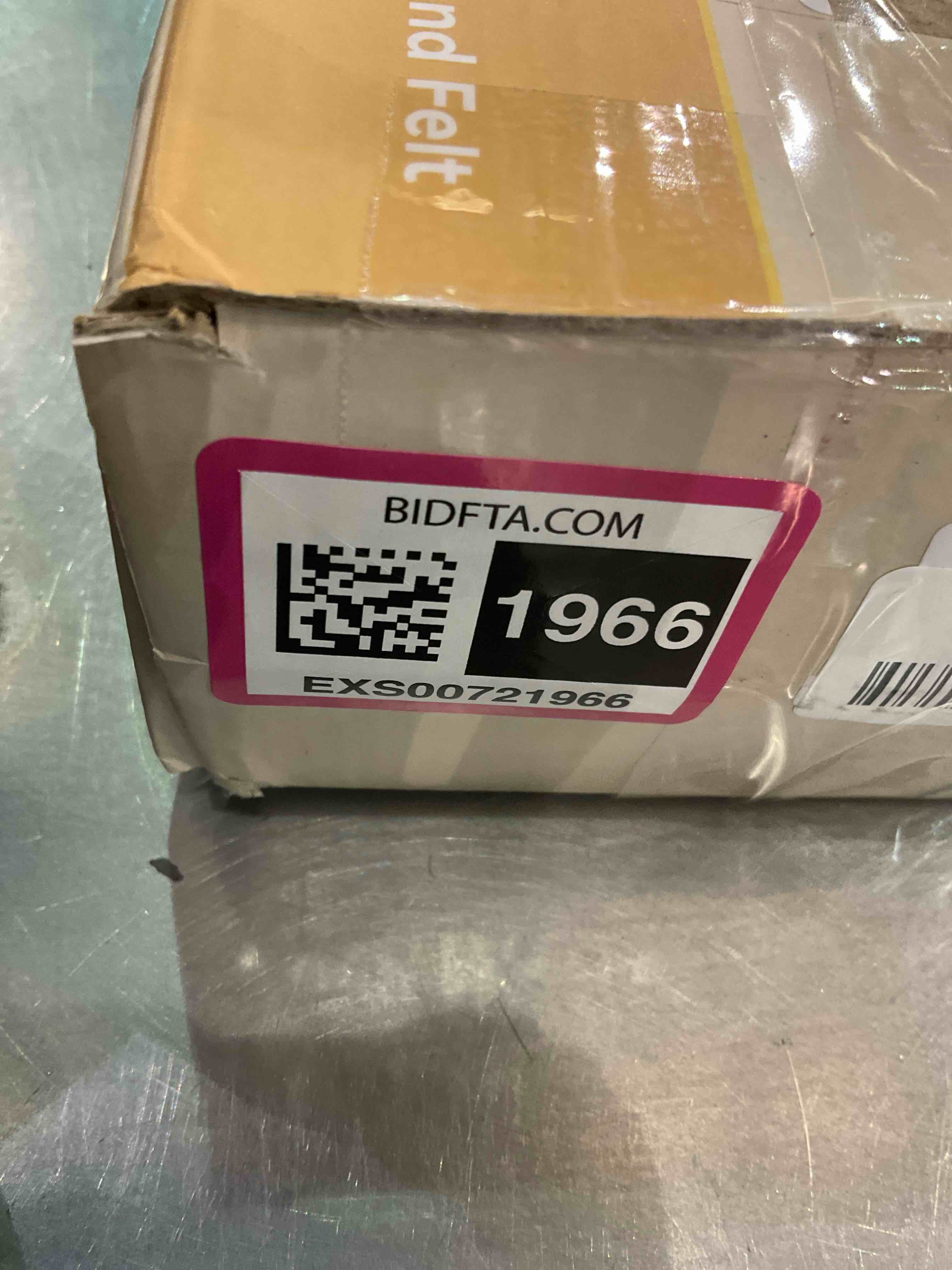 https://s3.amazonaws.com/lotting-images-prod/bidfta/EXS00721966_1706279784529.jpeg