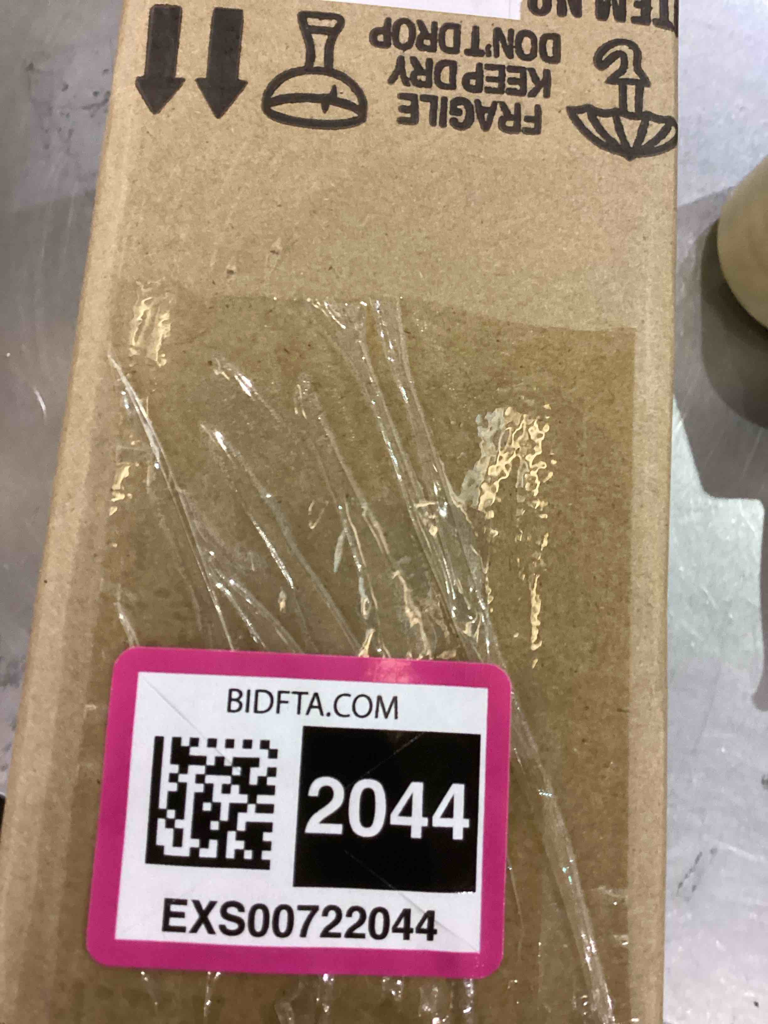 https://s3.amazonaws.com/lotting-images-prod/bidfta/EXS00722044_1703773452445.jpeg
