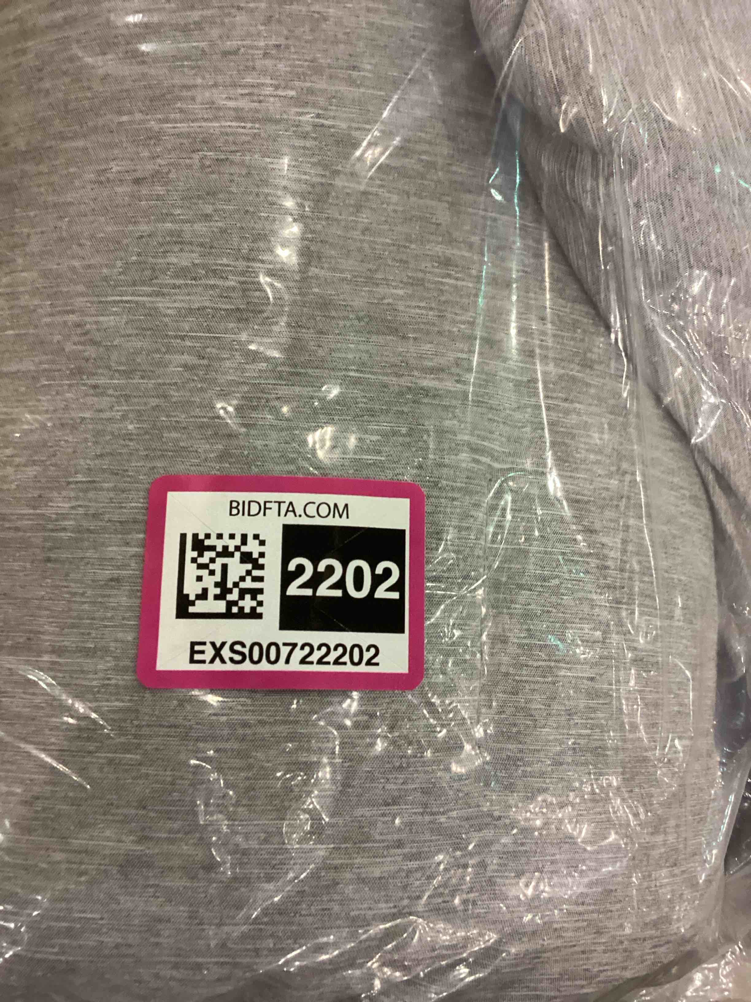 https://s3.amazonaws.com/lotting-images-prod/bidfta/EXS00722202_1703855759190.jpeg