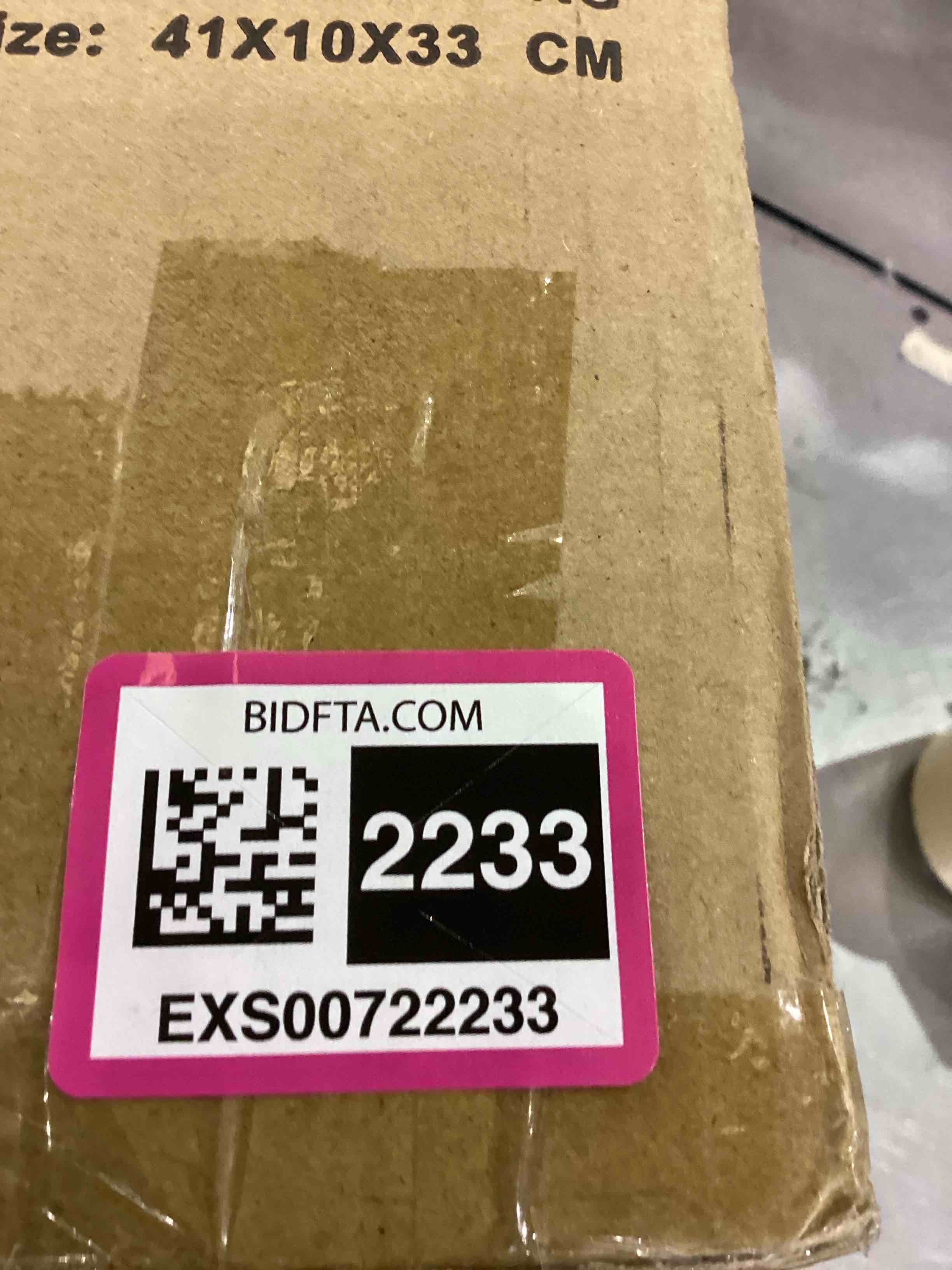 https://s3.amazonaws.com/lotting-images-prod/bidfta/EXS00722233_1703861083572.jpeg