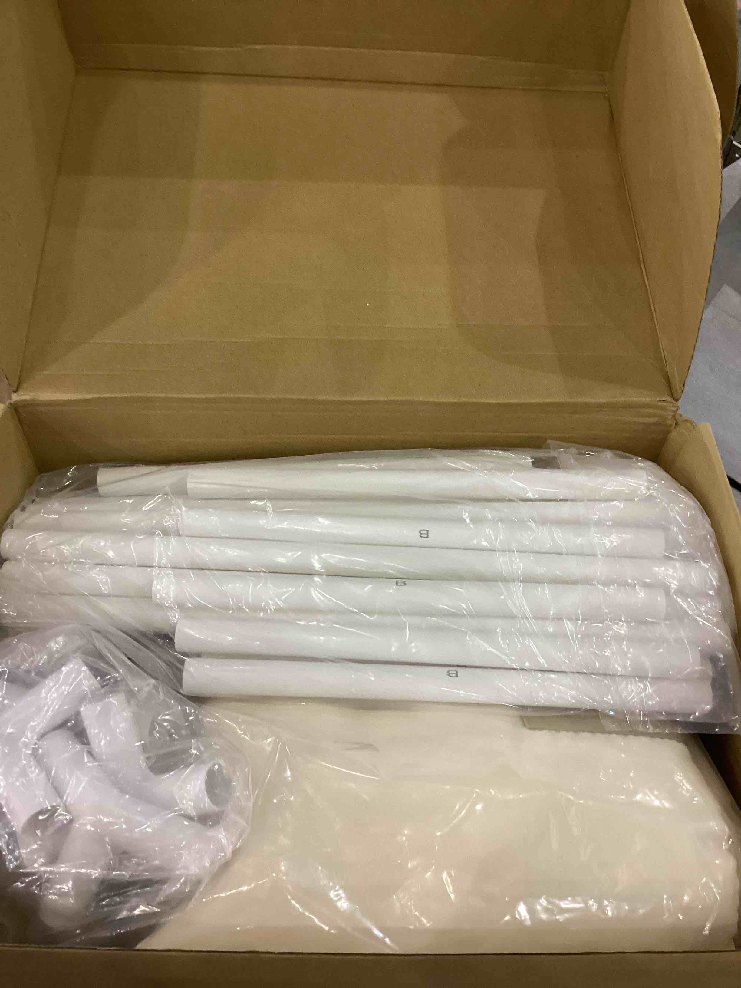 https://s3.amazonaws.com/lotting-images-prod/bidfta/EXS00722306_1703872418562.jpeg