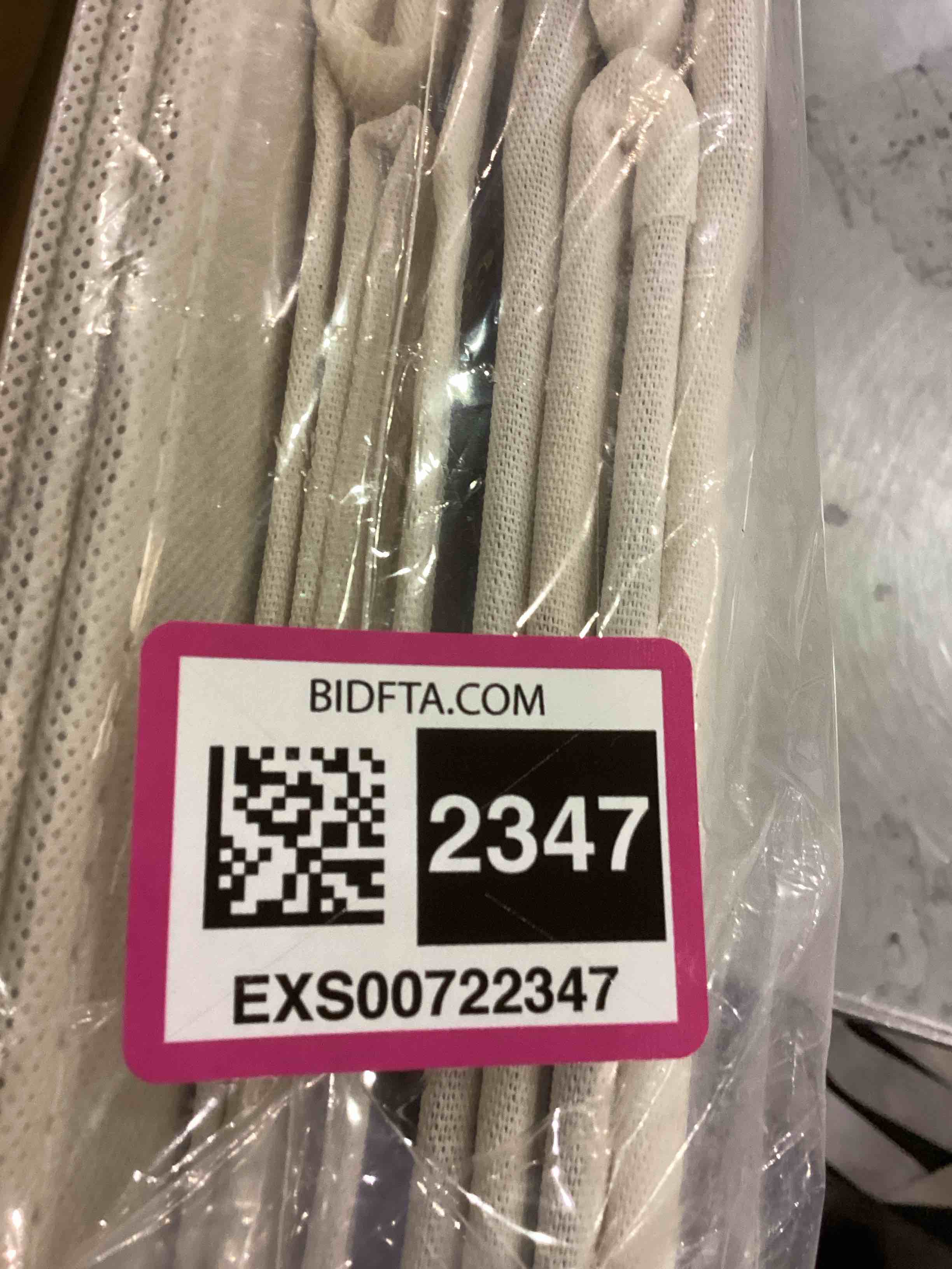 https://s3.amazonaws.com/lotting-images-prod/bidfta/EXS00722347_1703879557795.jpeg