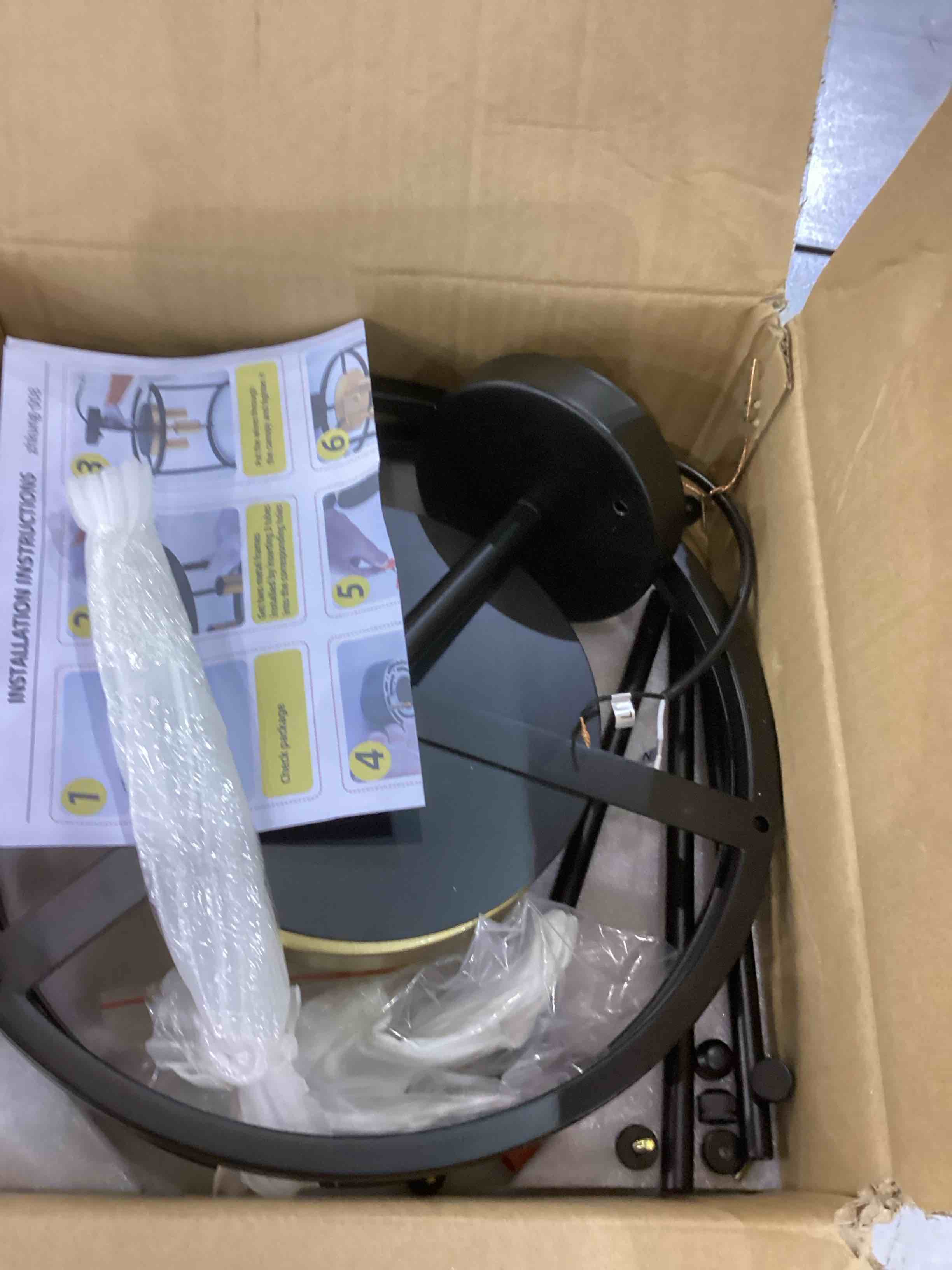https://s3.amazonaws.com/lotting-images-prod/bidfta/EXS00722349_1703879832975.jpeg