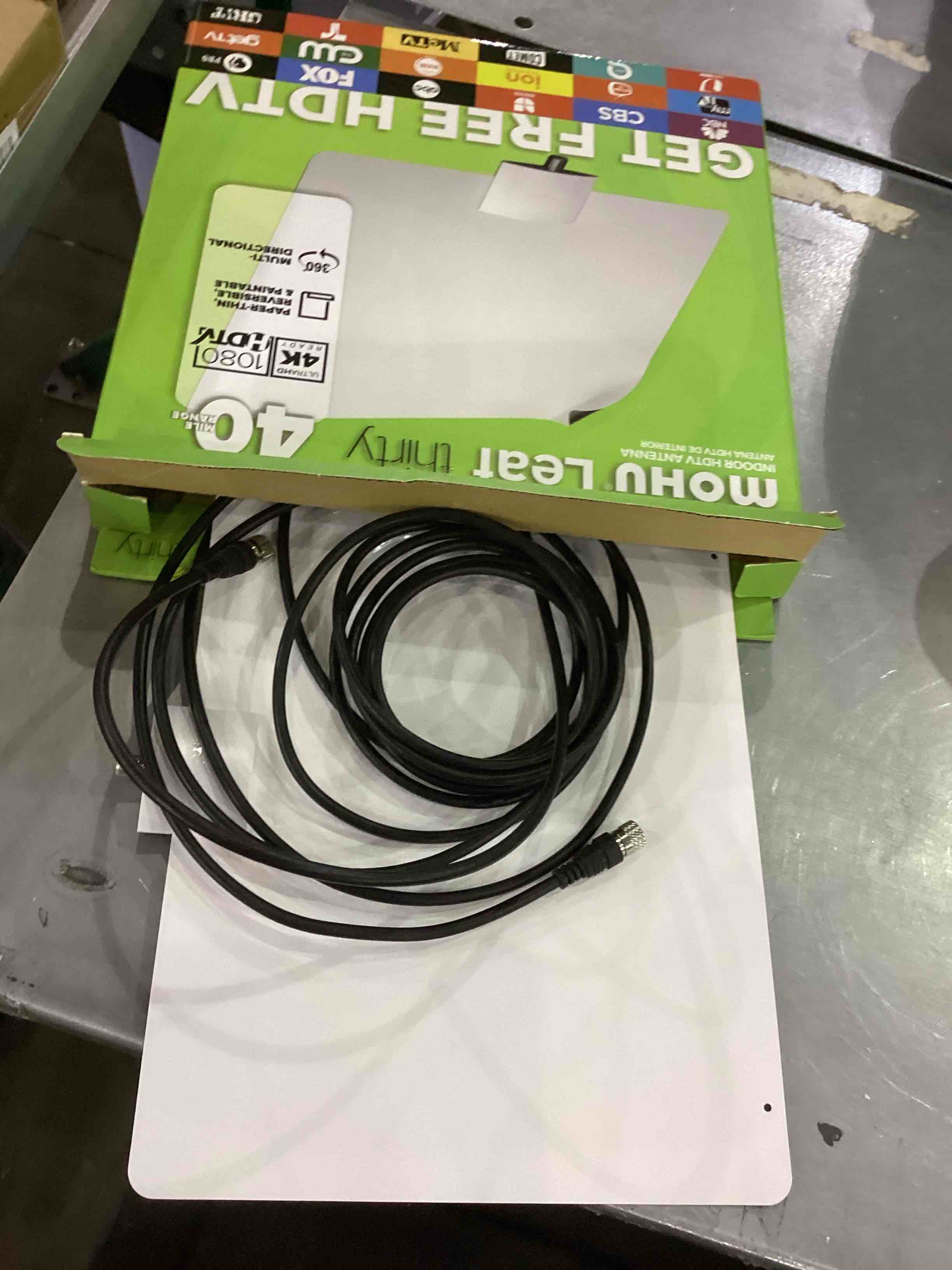 https://s3.amazonaws.com/lotting-images-prod/bidfta/EXS00722359_1704197871984.jpeg
