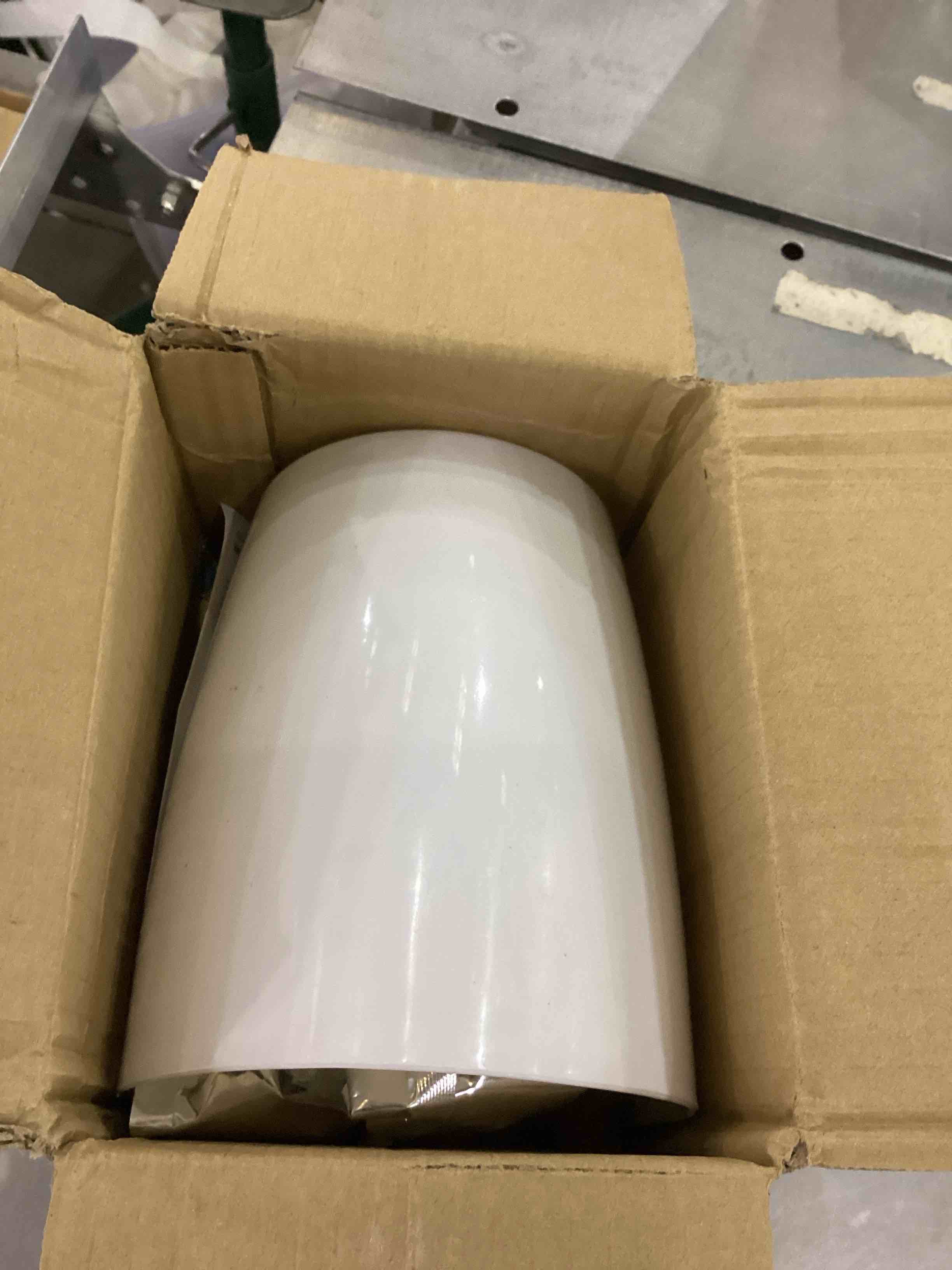 https://s3.amazonaws.com/lotting-images-prod/bidfta/EXS00722464_1704225038343.jpeg