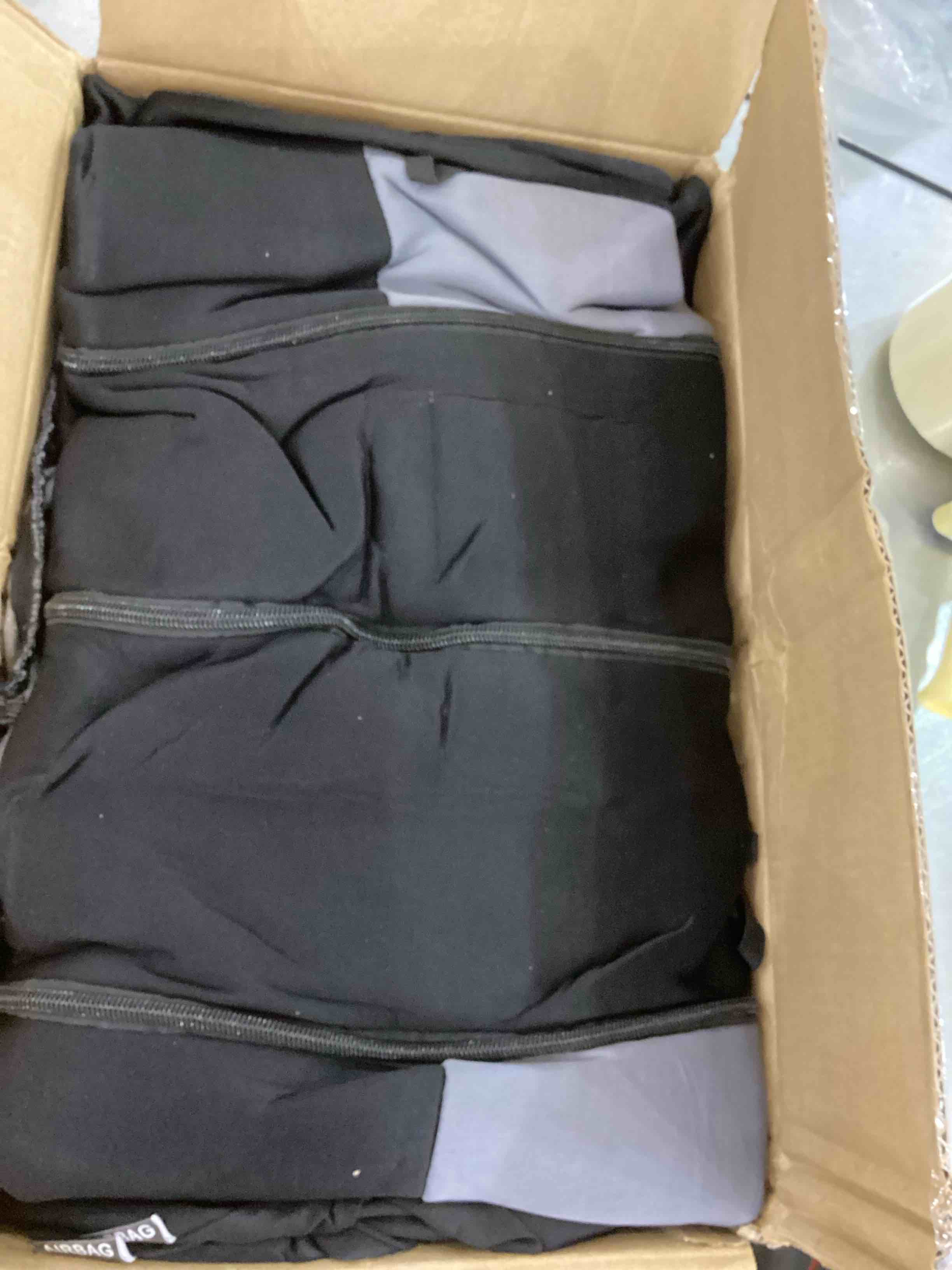 https://s3.amazonaws.com/lotting-images-prod/bidfta/EXS00722750_1704391693054.jpeg