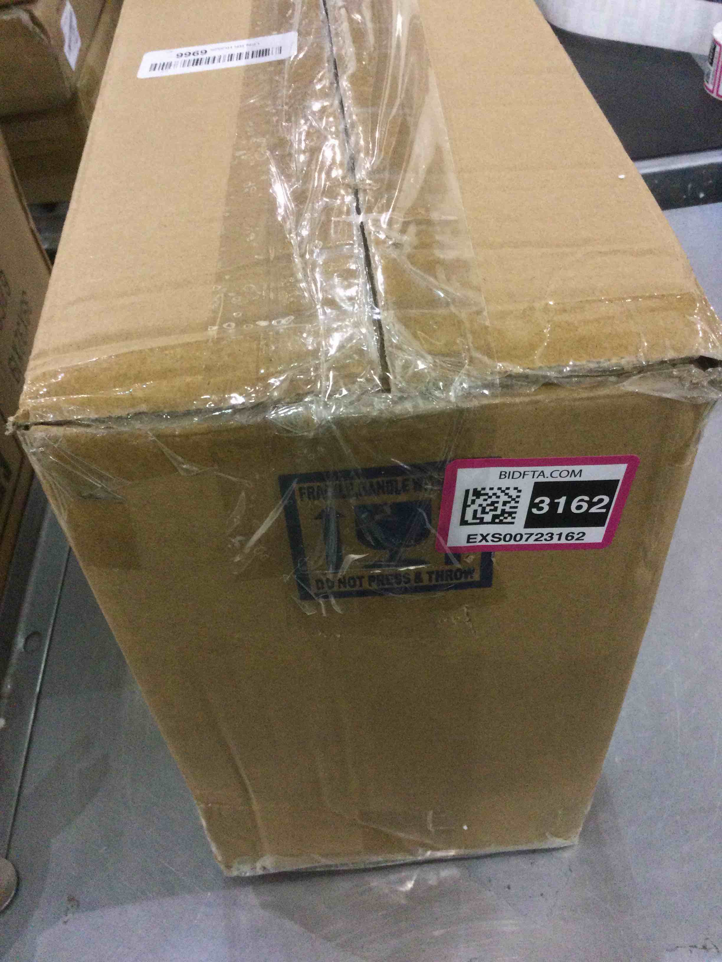 https://s3.amazonaws.com/lotting-images-prod/bidfta/EXS00723162_1704312573769.jpeg