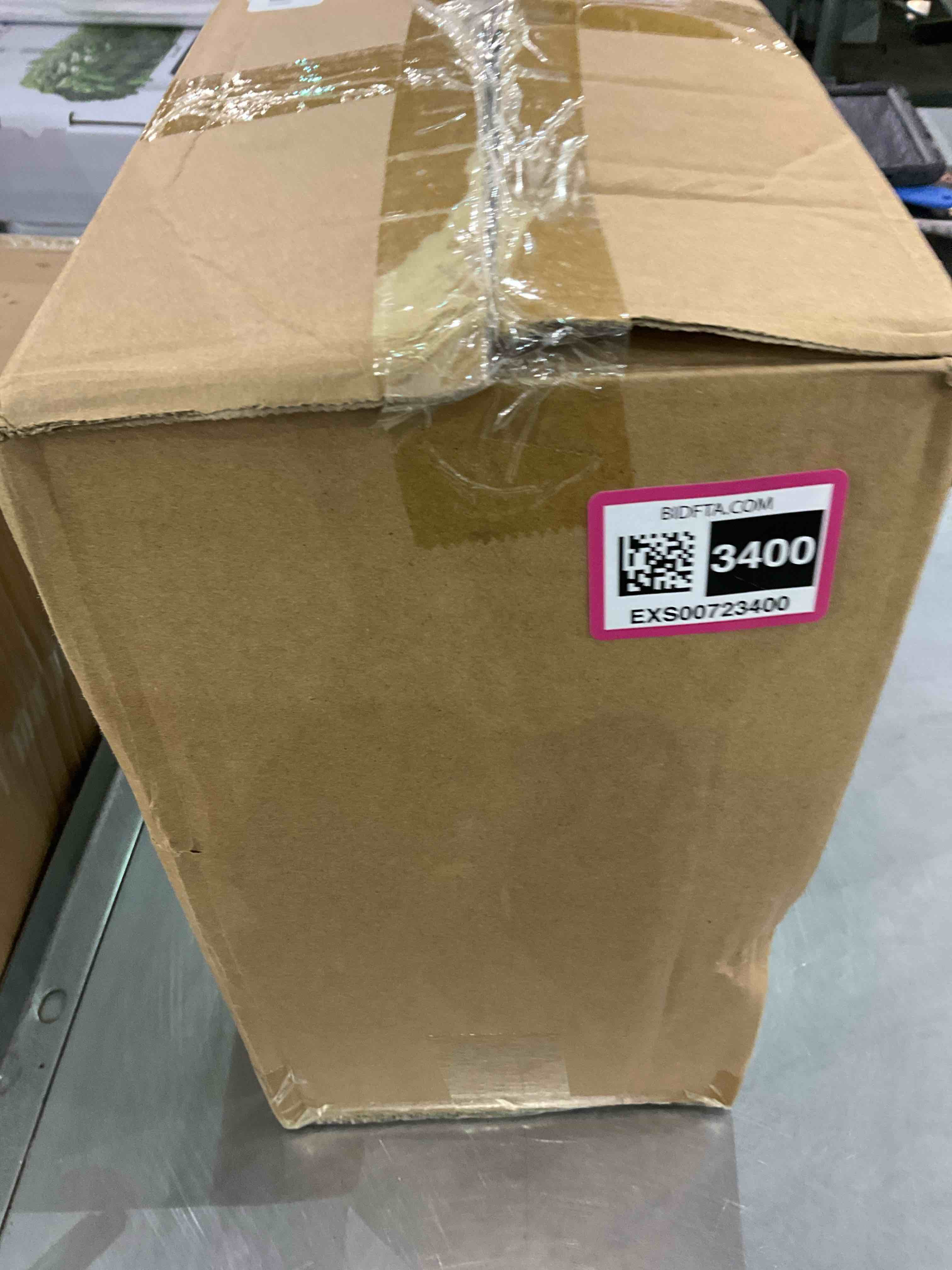 https://s3.amazonaws.com/lotting-images-prod/bidfta/EXS00723400_1704716968334.jpeg