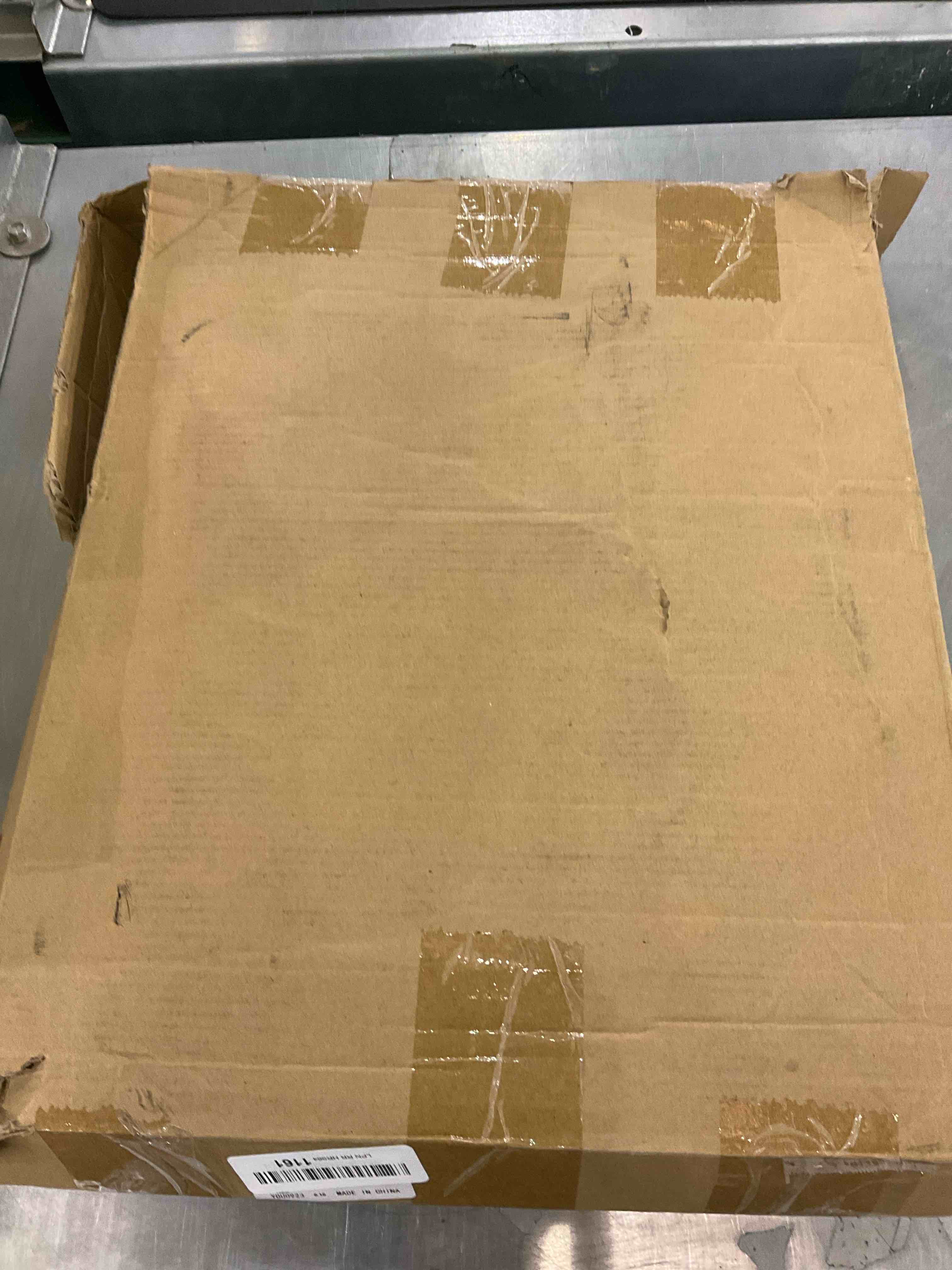 https://s3.amazonaws.com/lotting-images-prod/bidfta/EXS00723432_1704723740866.jpeg