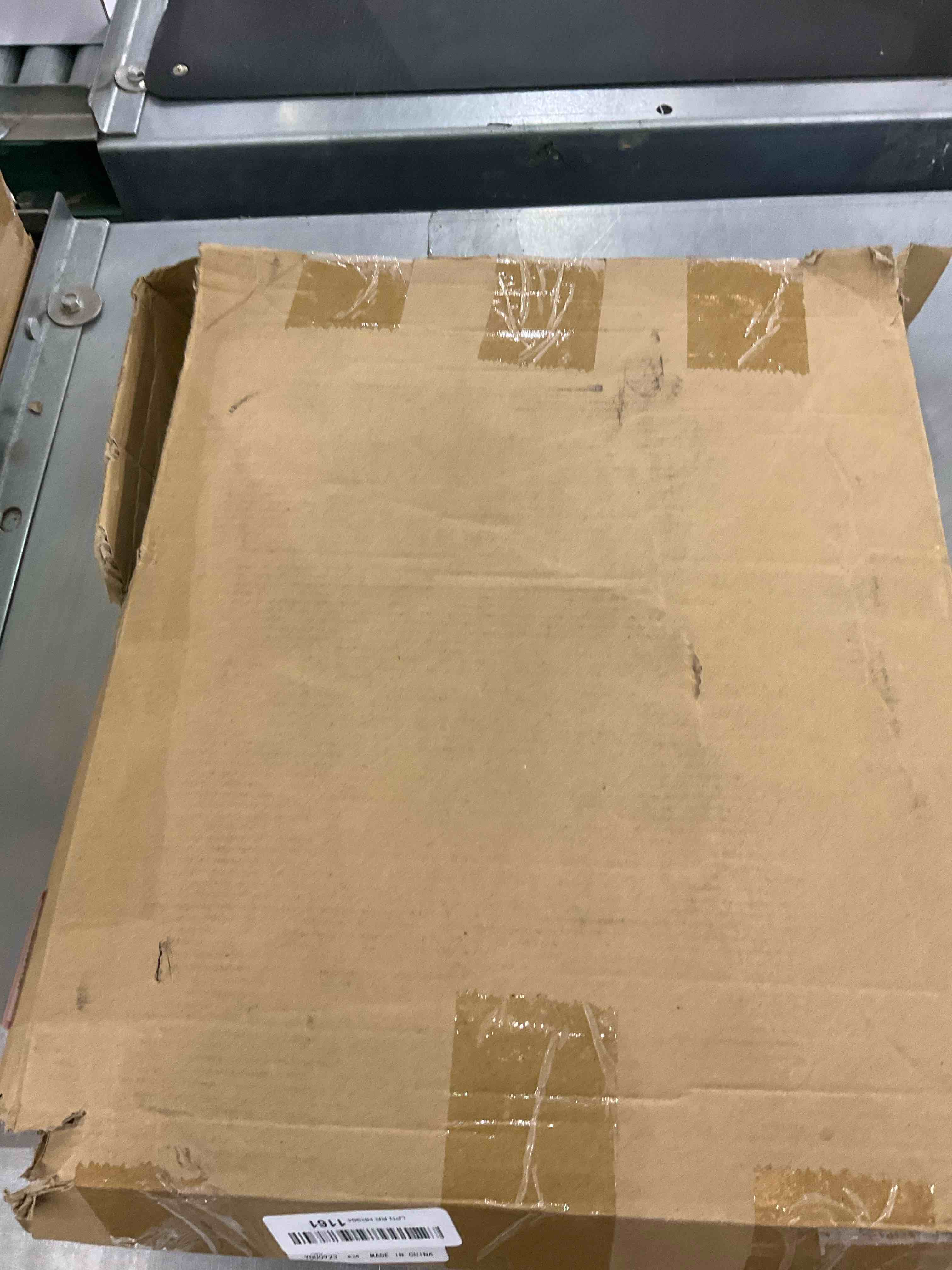 https://s3.amazonaws.com/lotting-images-prod/bidfta/EXS00723432_1704723741956.jpeg