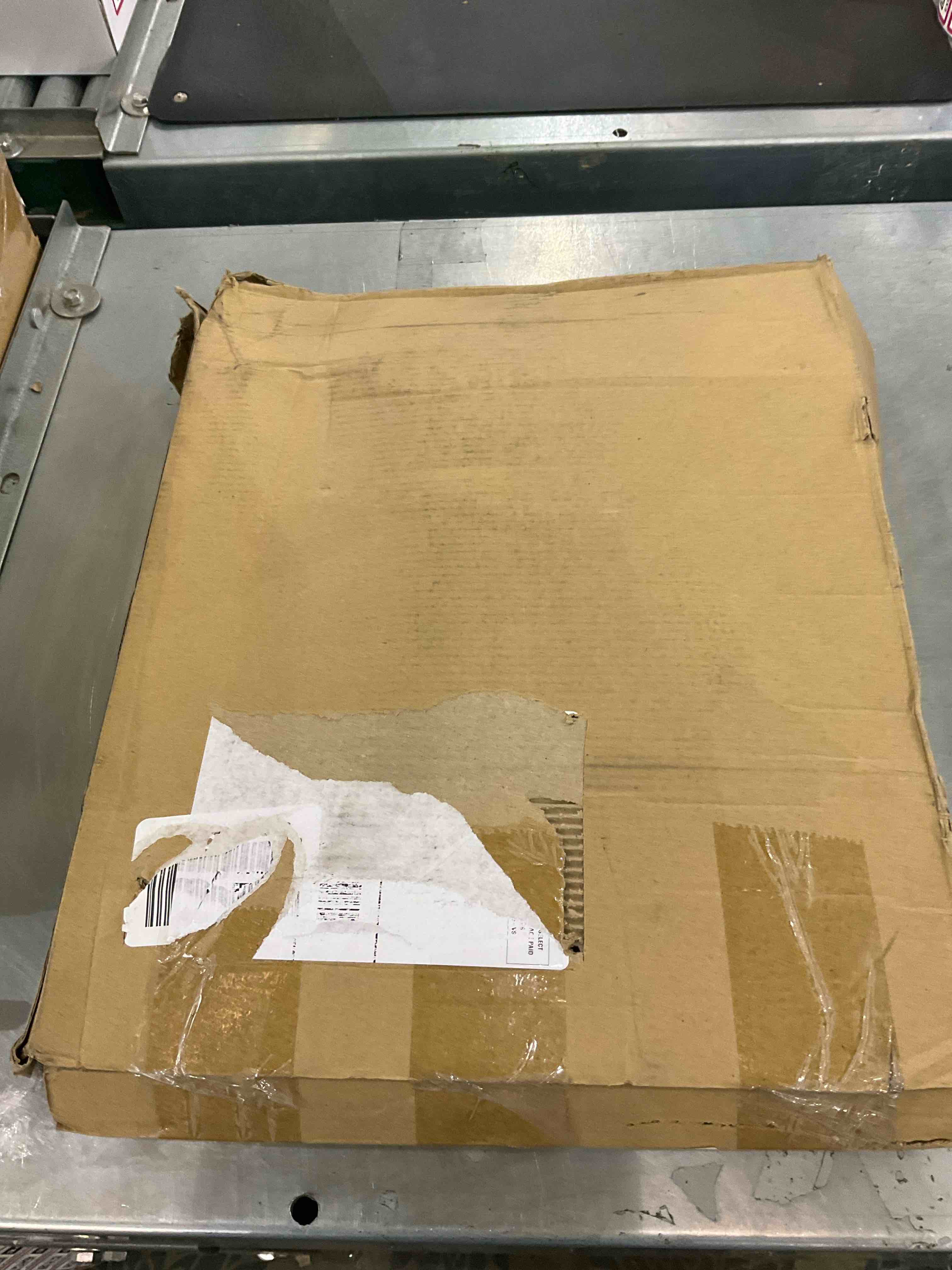 https://s3.amazonaws.com/lotting-images-prod/bidfta/EXS00723432_1704723753033.jpeg