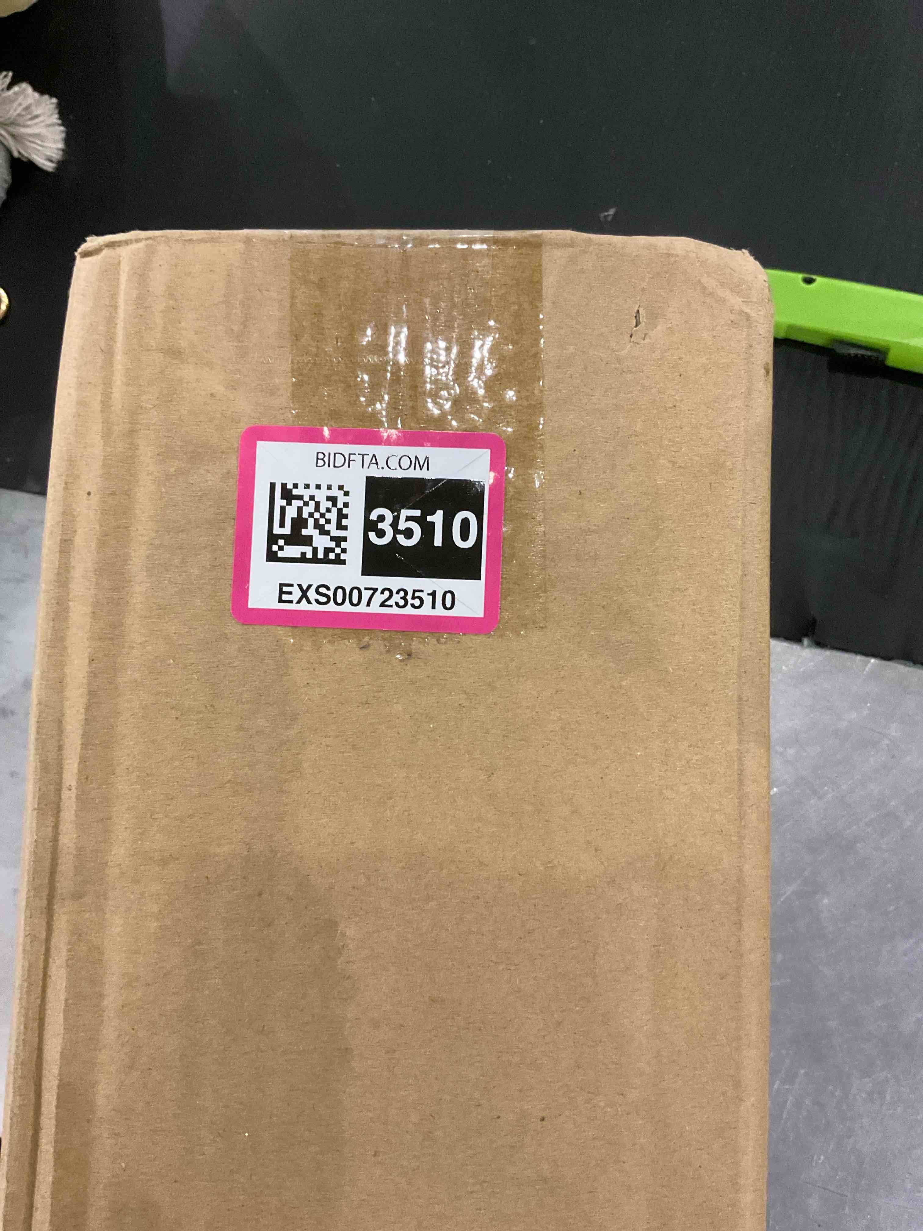 https://s3.amazonaws.com/lotting-images-prod/bidfta/EXS00723510_1703164734161.jpeg