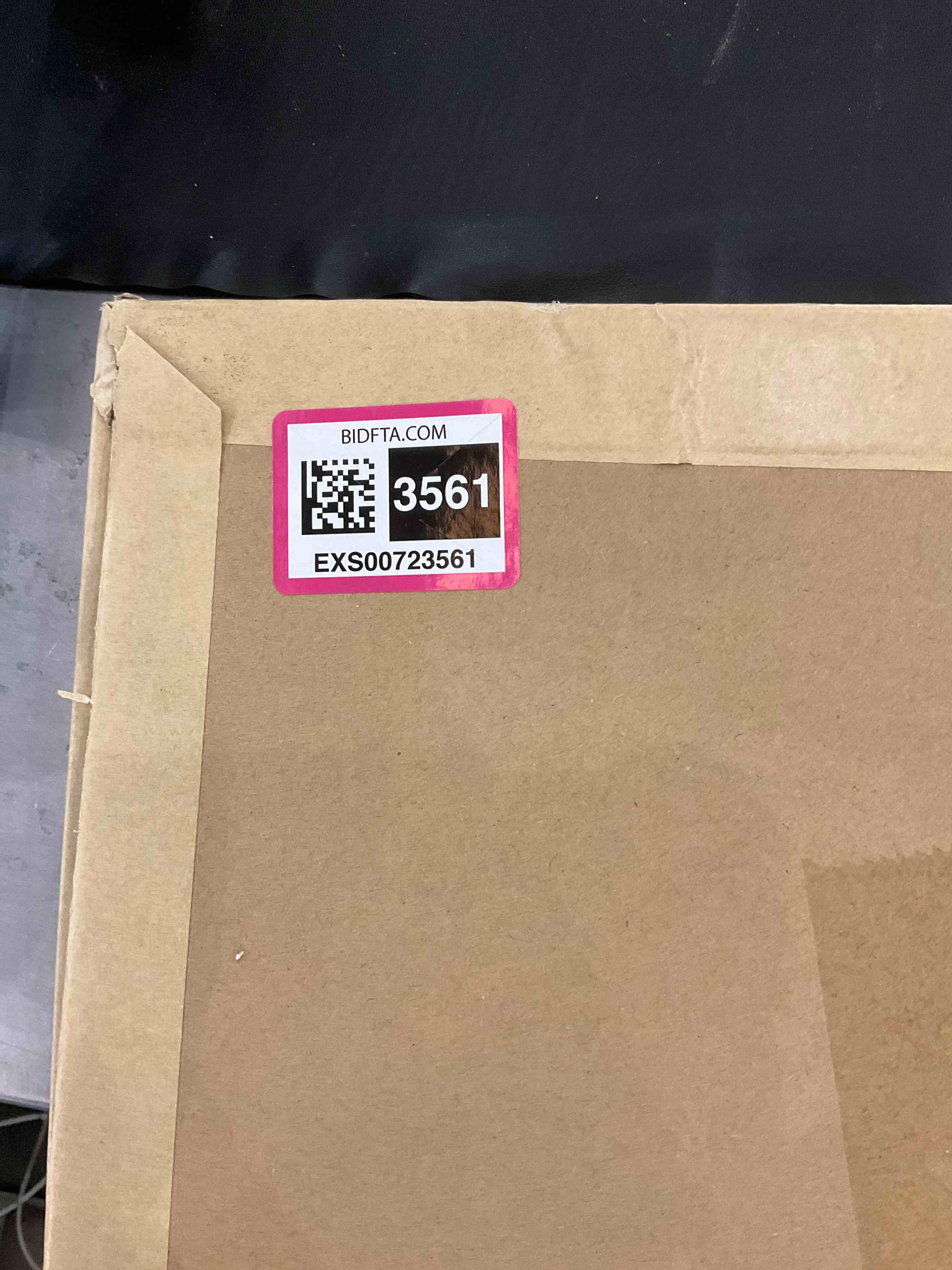 https://s3.amazonaws.com/lotting-images-prod/bidfta/EXS00723561_1703174151987.jpeg