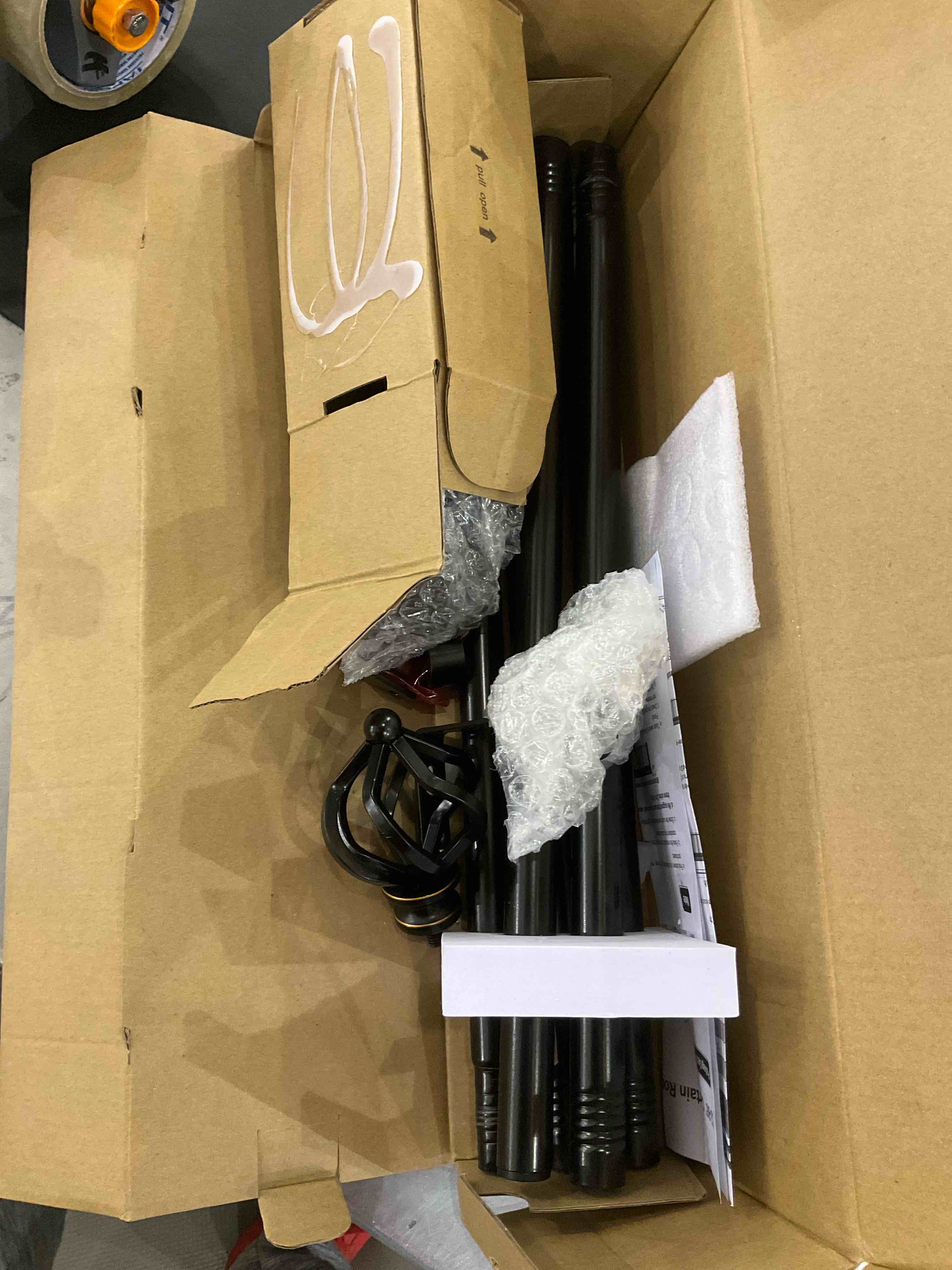 https://s3.amazonaws.com/lotting-images-prod/bidfta/EXS00723577_1703175621722.jpeg