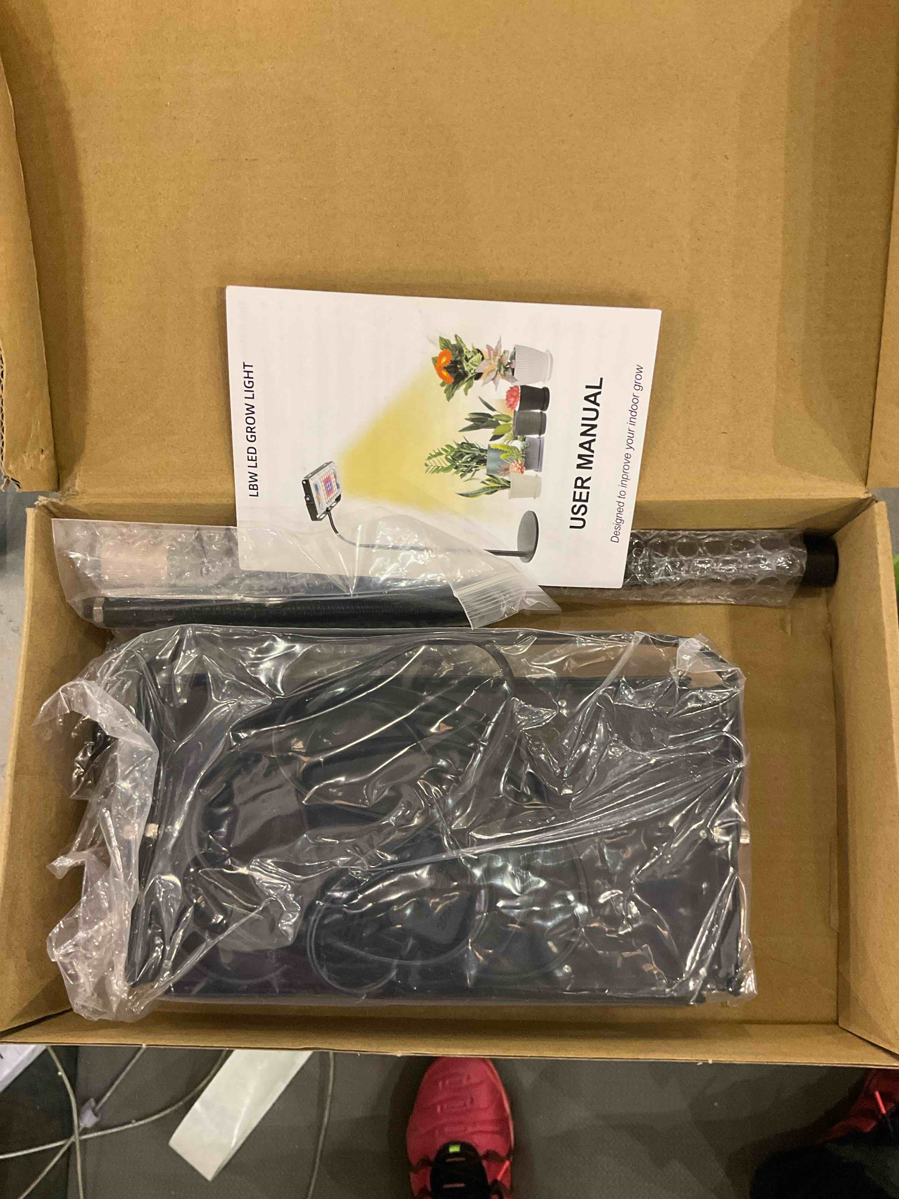 https://s3.amazonaws.com/lotting-images-prod/bidfta/EXS00723706_1703691264103.jpeg