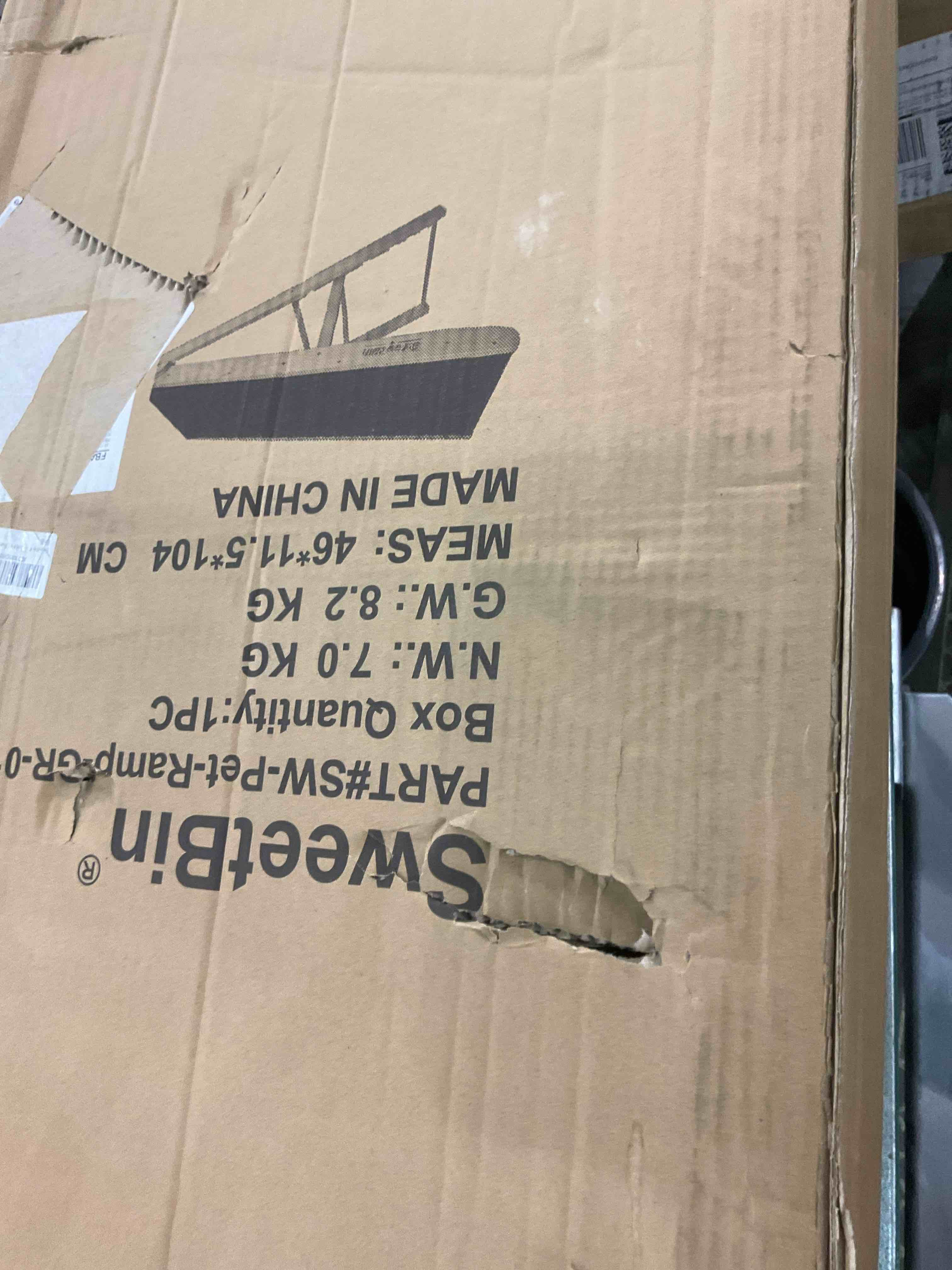 https://s3.amazonaws.com/lotting-images-prod/bidfta/EXS00723934_1704206457449.jpeg