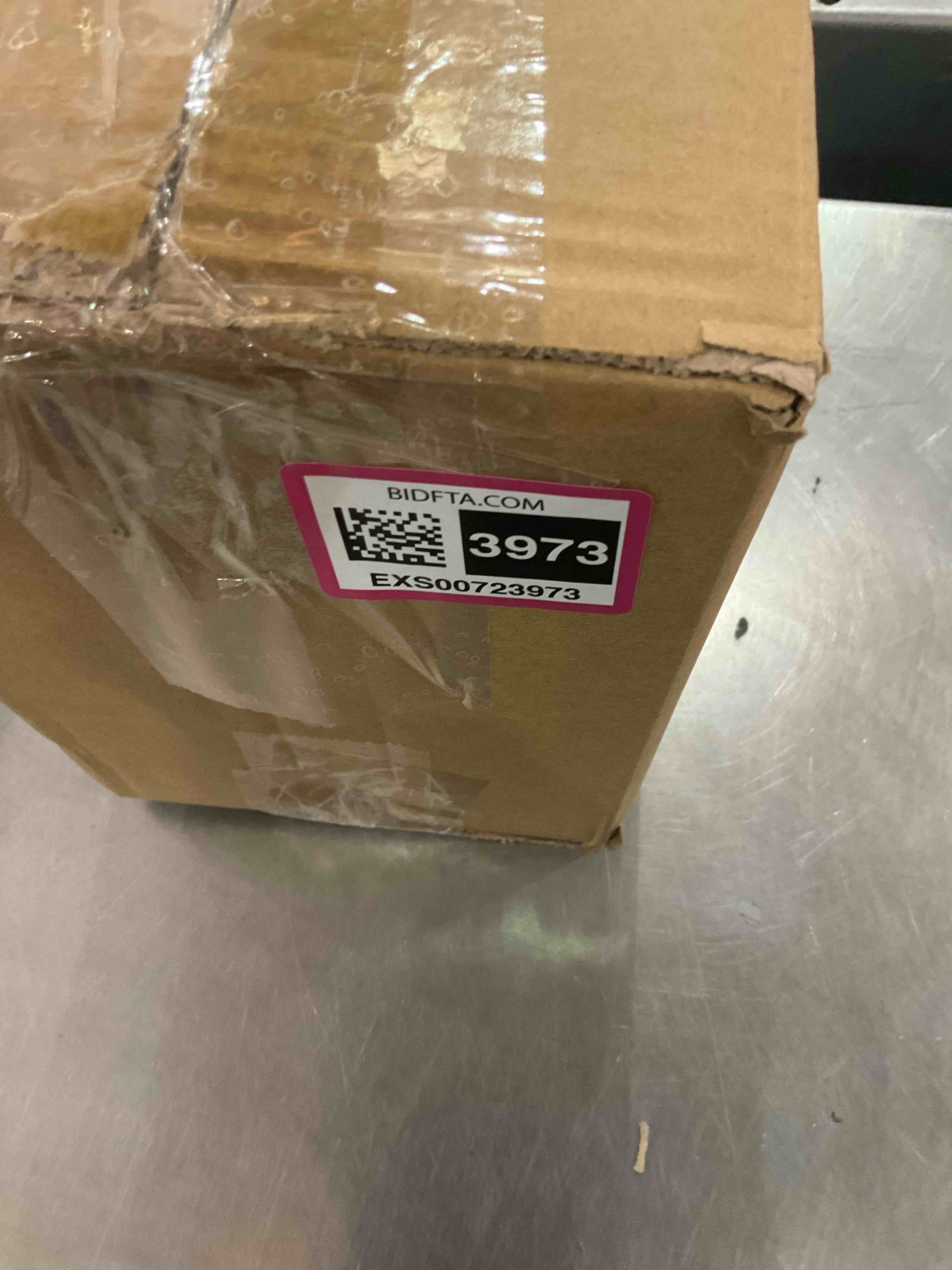 https://s3.amazonaws.com/lotting-images-prod/bidfta/EXS00723973_1704210903772.jpeg