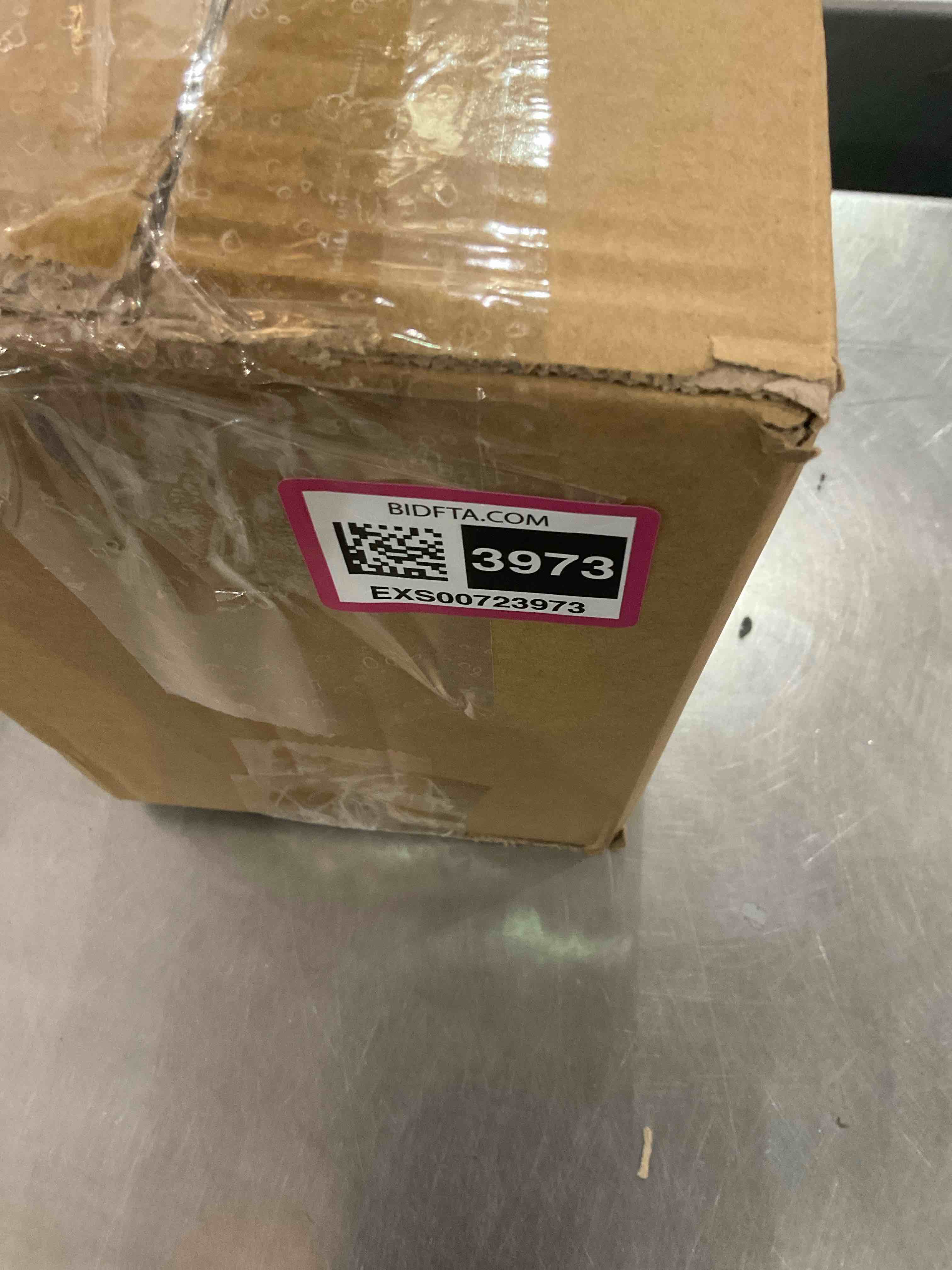 https://s3.amazonaws.com/lotting-images-prod/bidfta/EXS00723973_1704210904838.jpeg