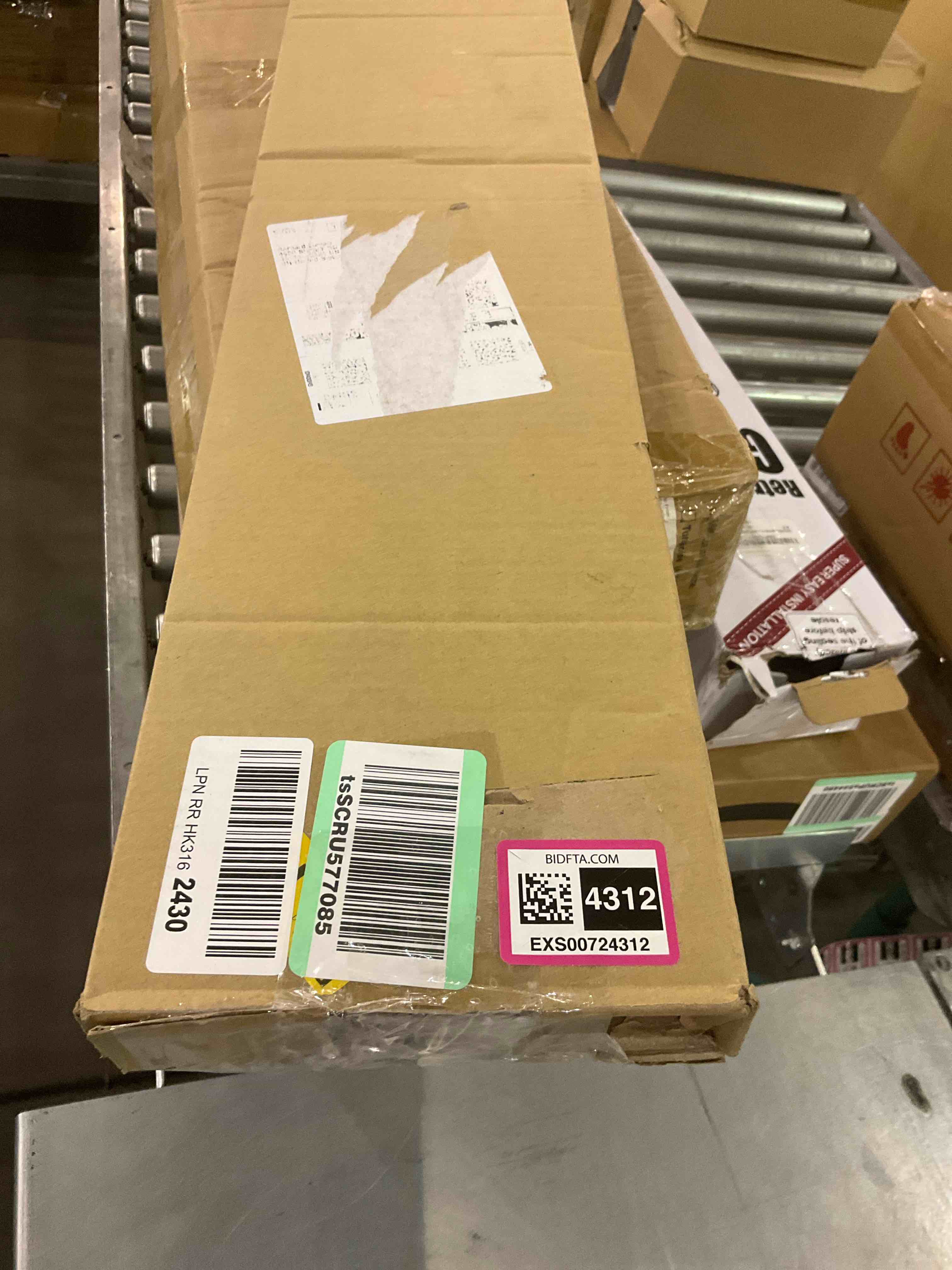 https://s3.amazonaws.com/lotting-images-prod/bidfta/EXS00724312_1704286682584.jpeg