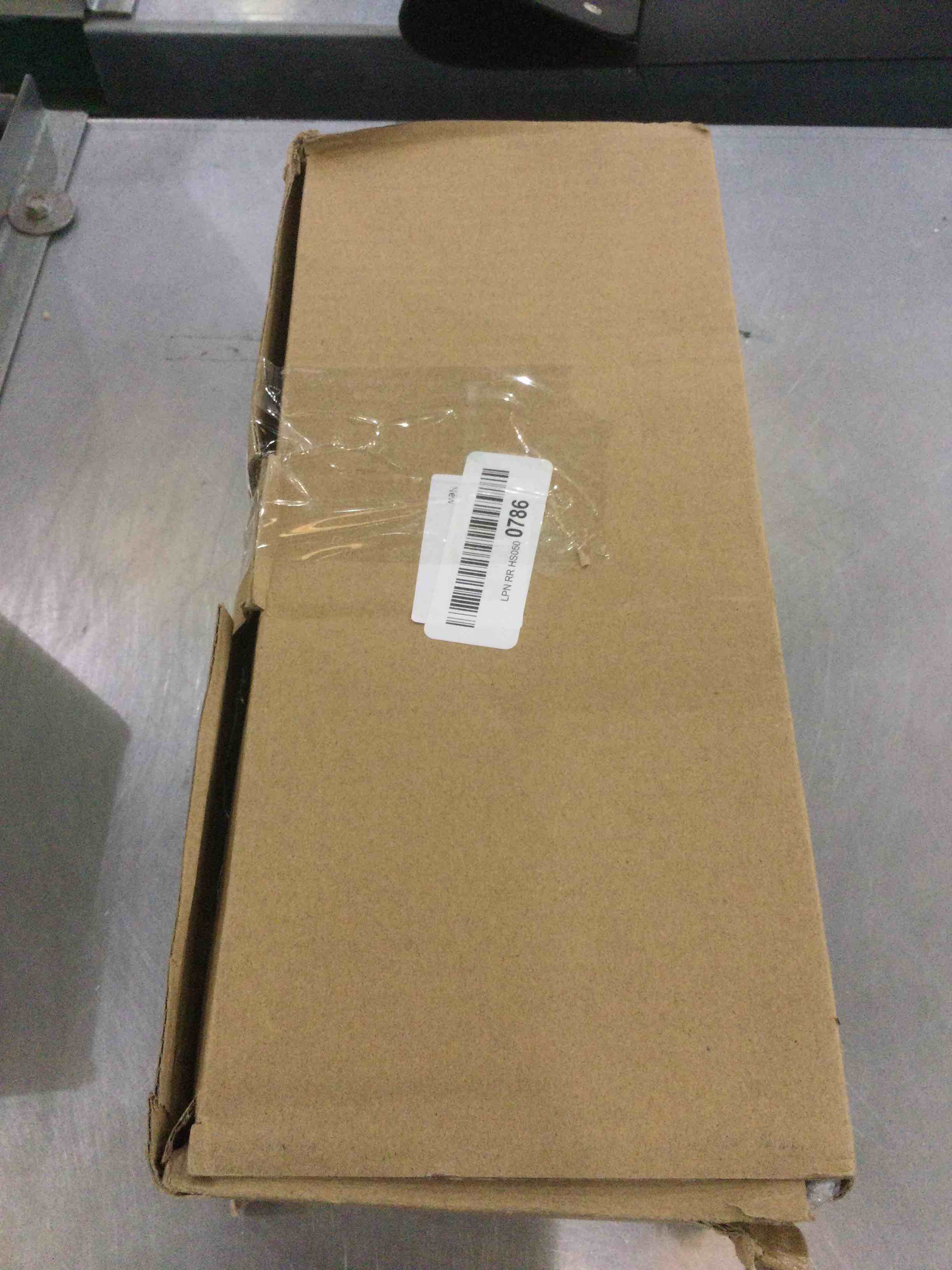 https://s3.amazonaws.com/lotting-images-prod/bidfta/EXS00724694_1703691199815.jpeg