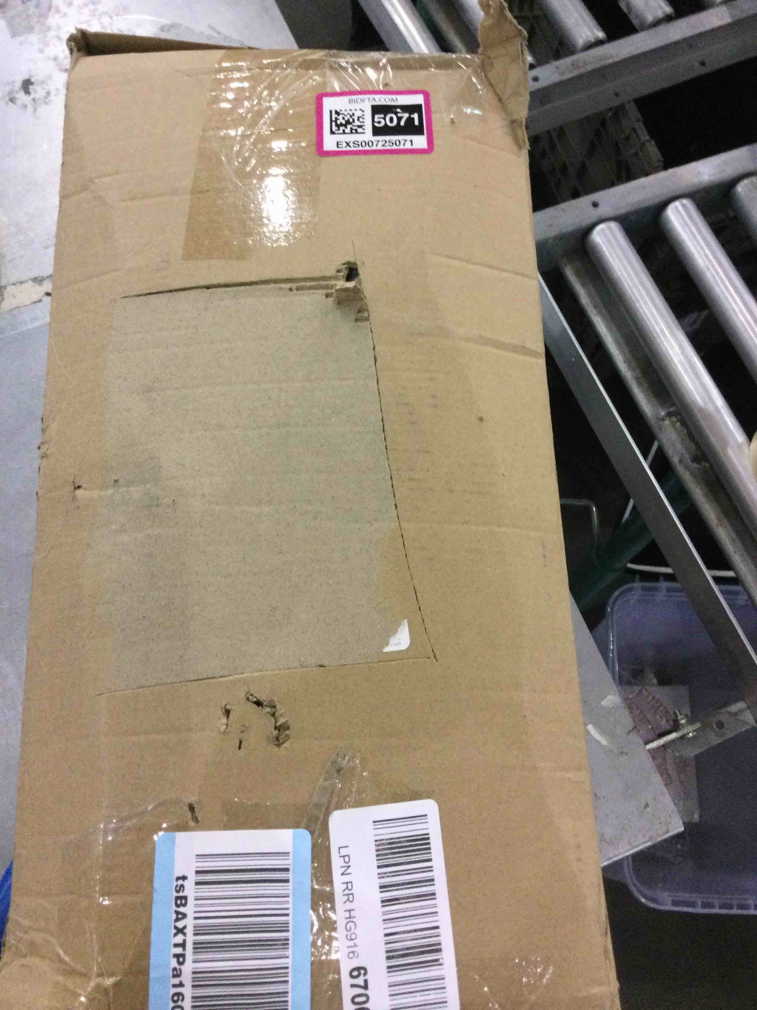 https://s3.amazonaws.com/lotting-images-prod/bidfta/EXS00725071_1703250598429.jpeg