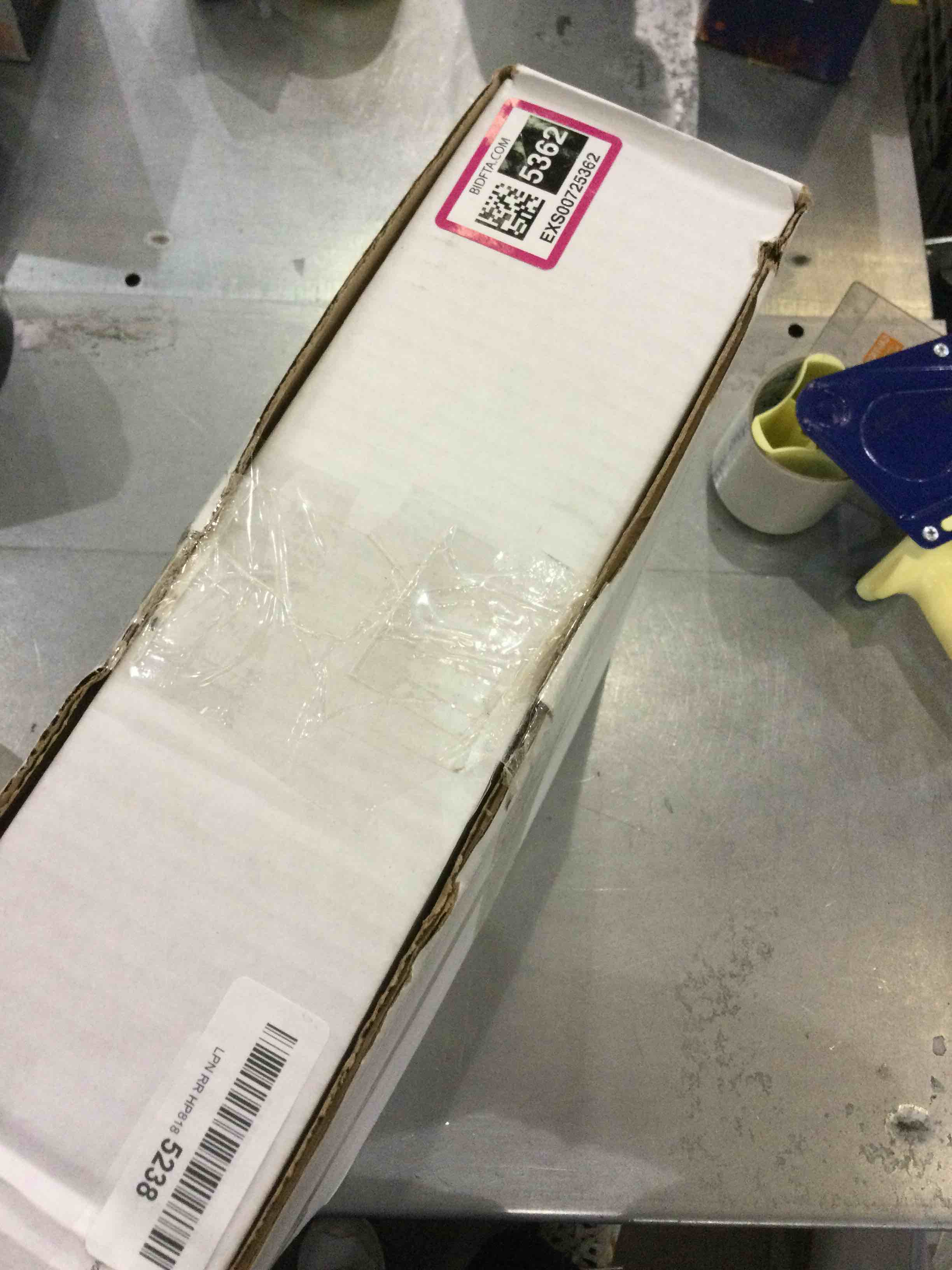 https://s3.amazonaws.com/lotting-images-prod/bidfta/EXS00725362_1703692690797.jpeg
