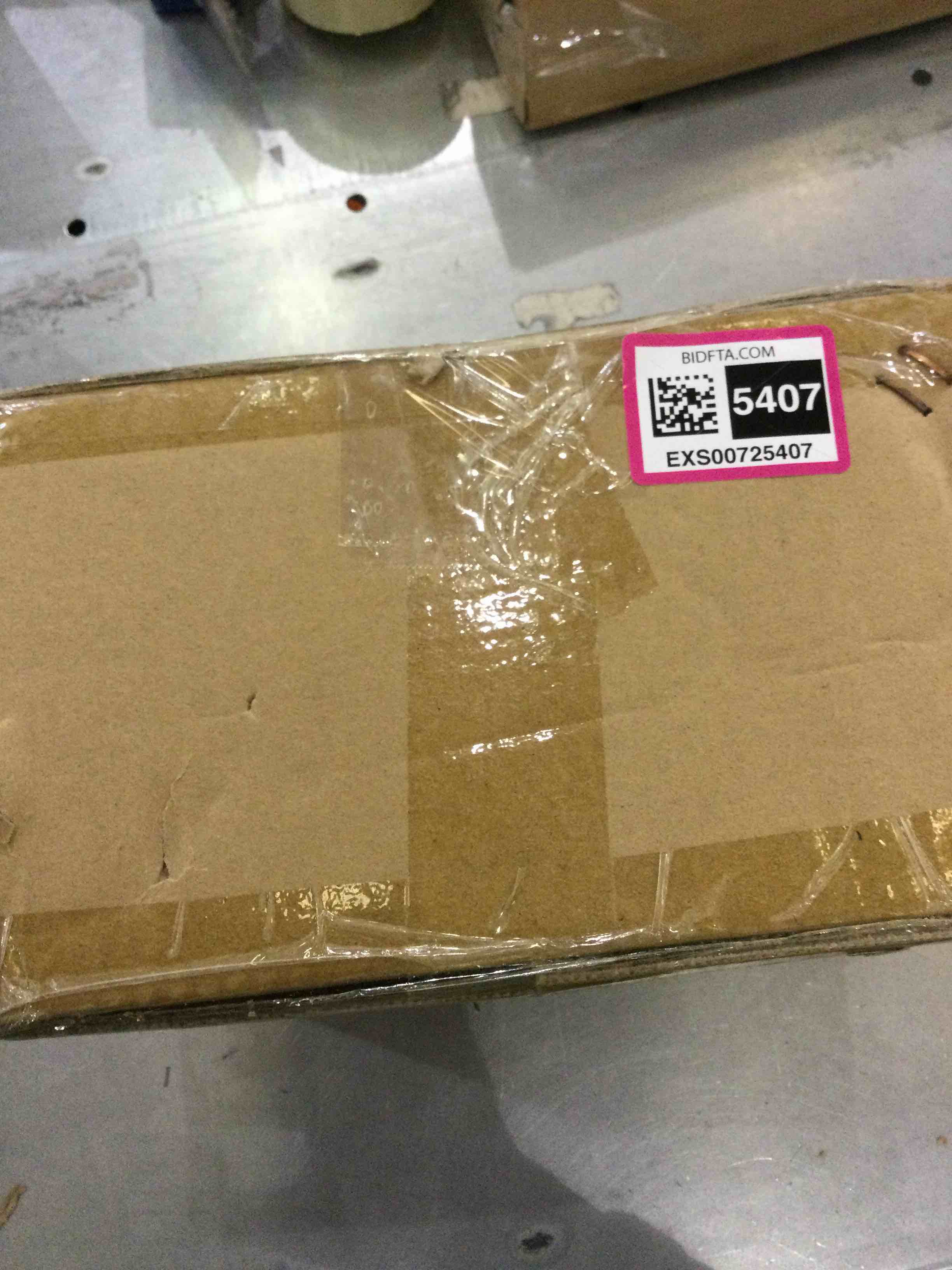 https://s3.amazonaws.com/lotting-images-prod/bidfta/EXS00725407_1703699889461.jpeg