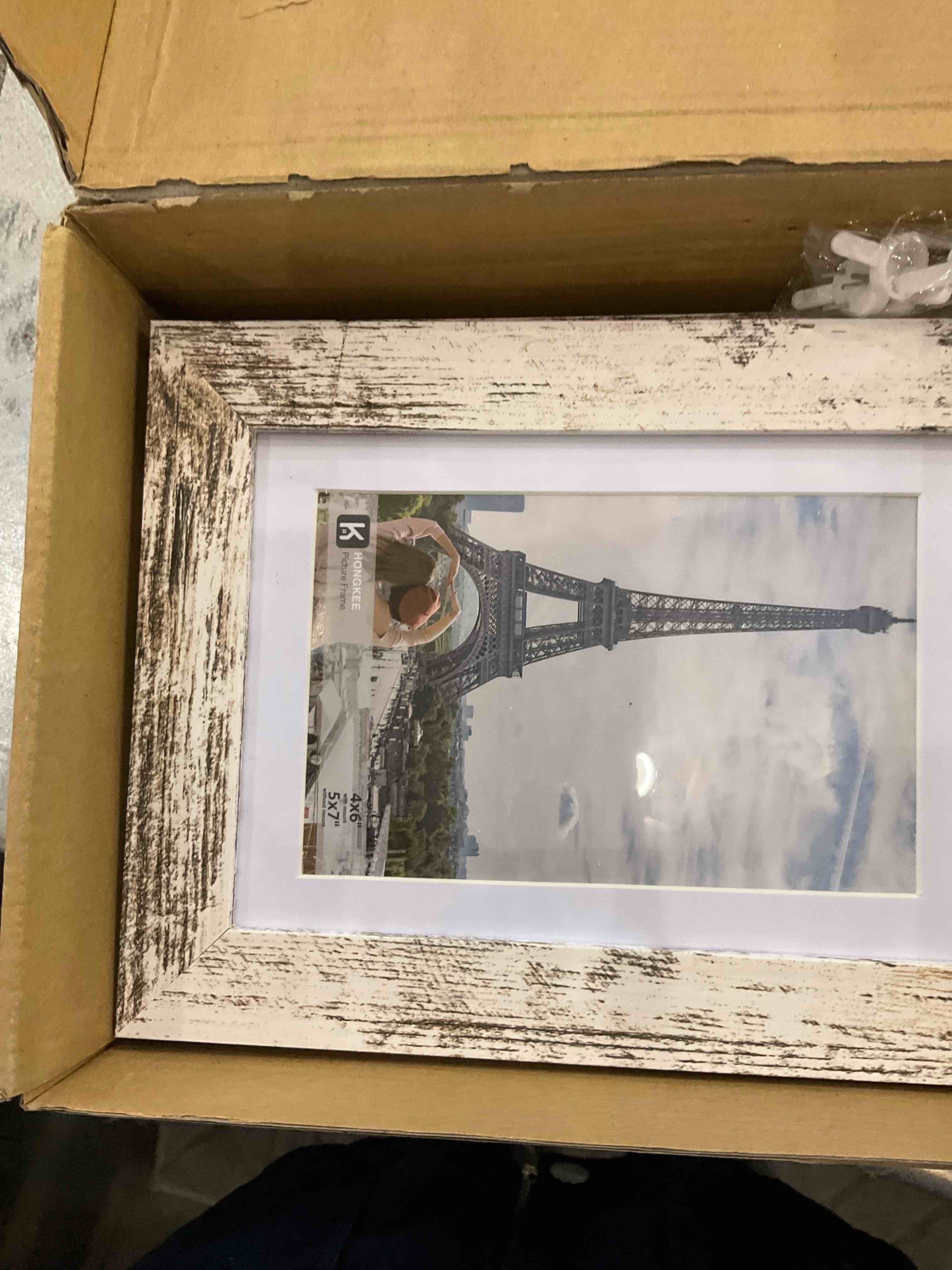 https://s3.amazonaws.com/lotting-images-prod/bidfta/EXS00727051_1703692430311.jpeg