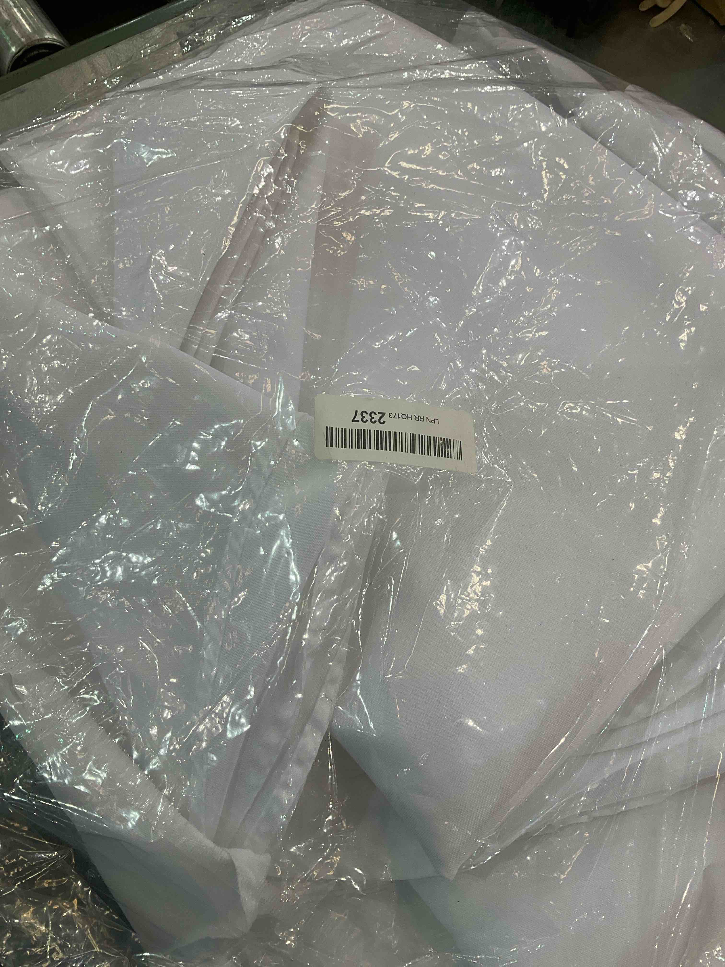 https://s3.amazonaws.com/lotting-images-prod/bidfta/EXS00727224_1703780093250.jpeg