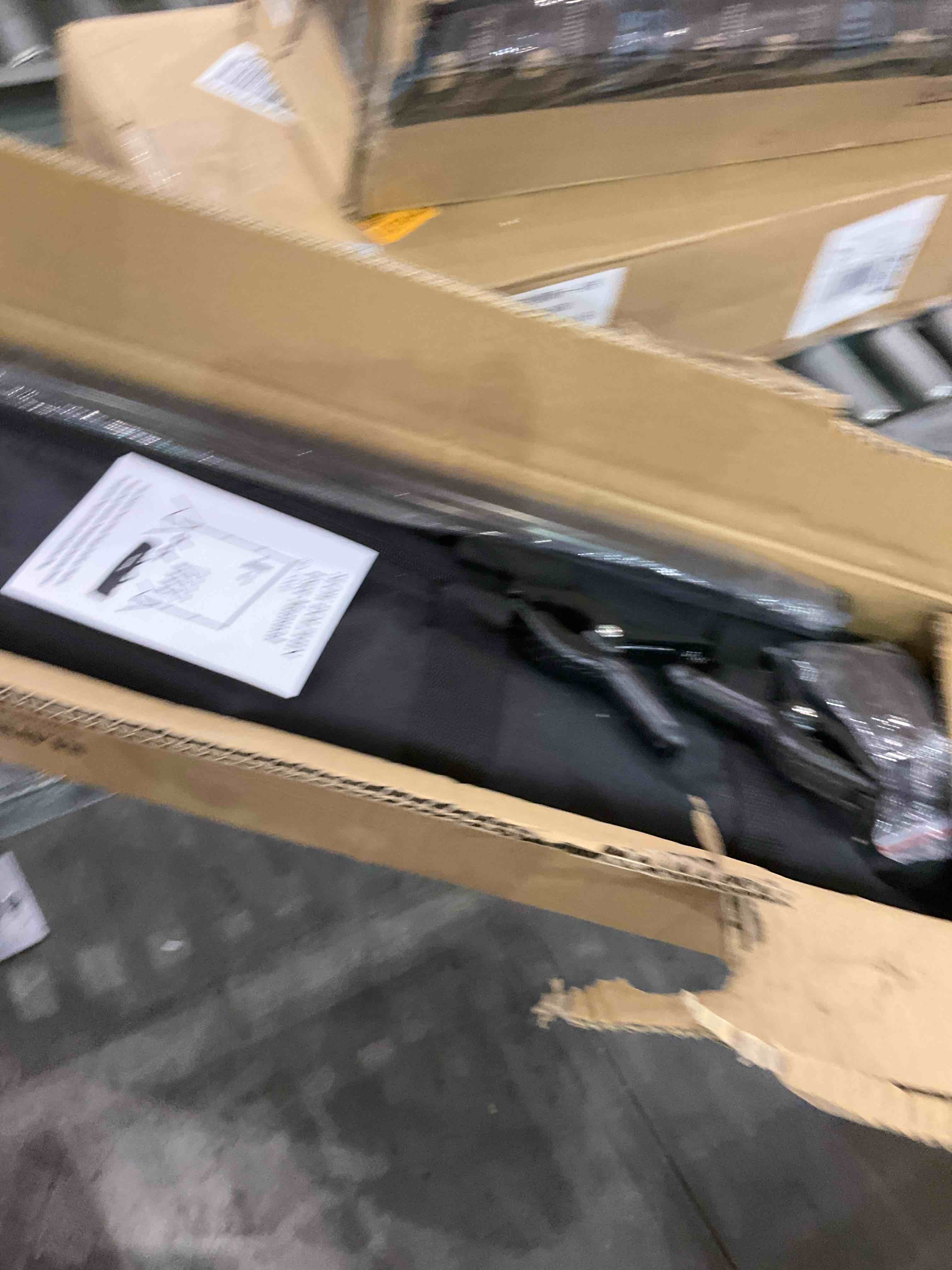 https://s3.amazonaws.com/lotting-images-prod/bidfta/EXS00727479_1704200703098.jpeg