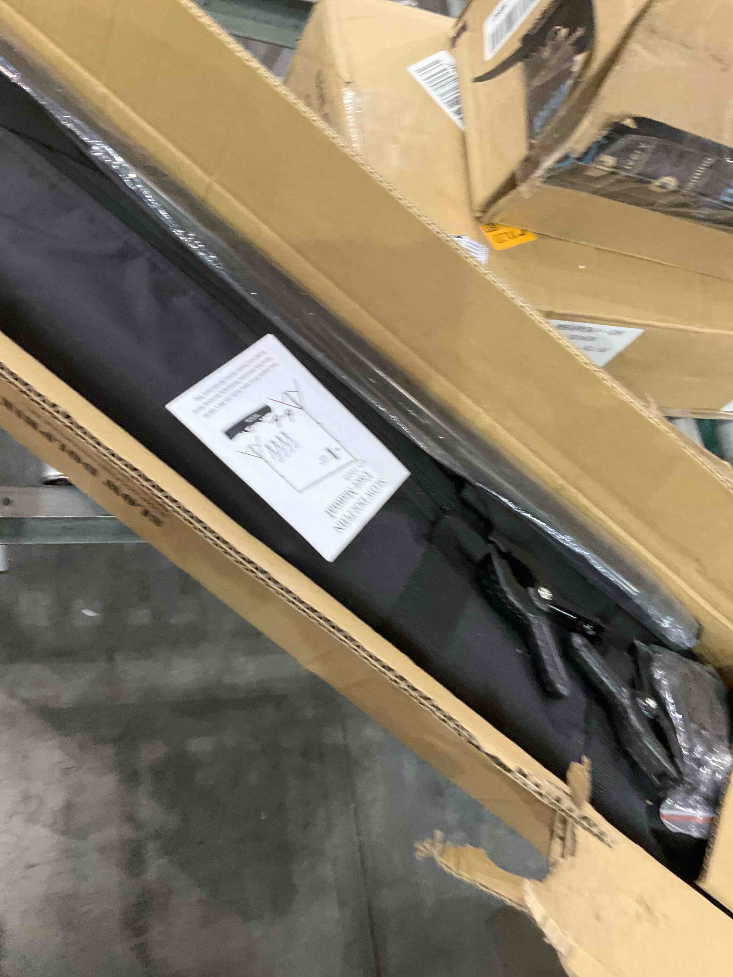 https://s3.amazonaws.com/lotting-images-prod/bidfta/EXS00727479_1704200708813.jpeg