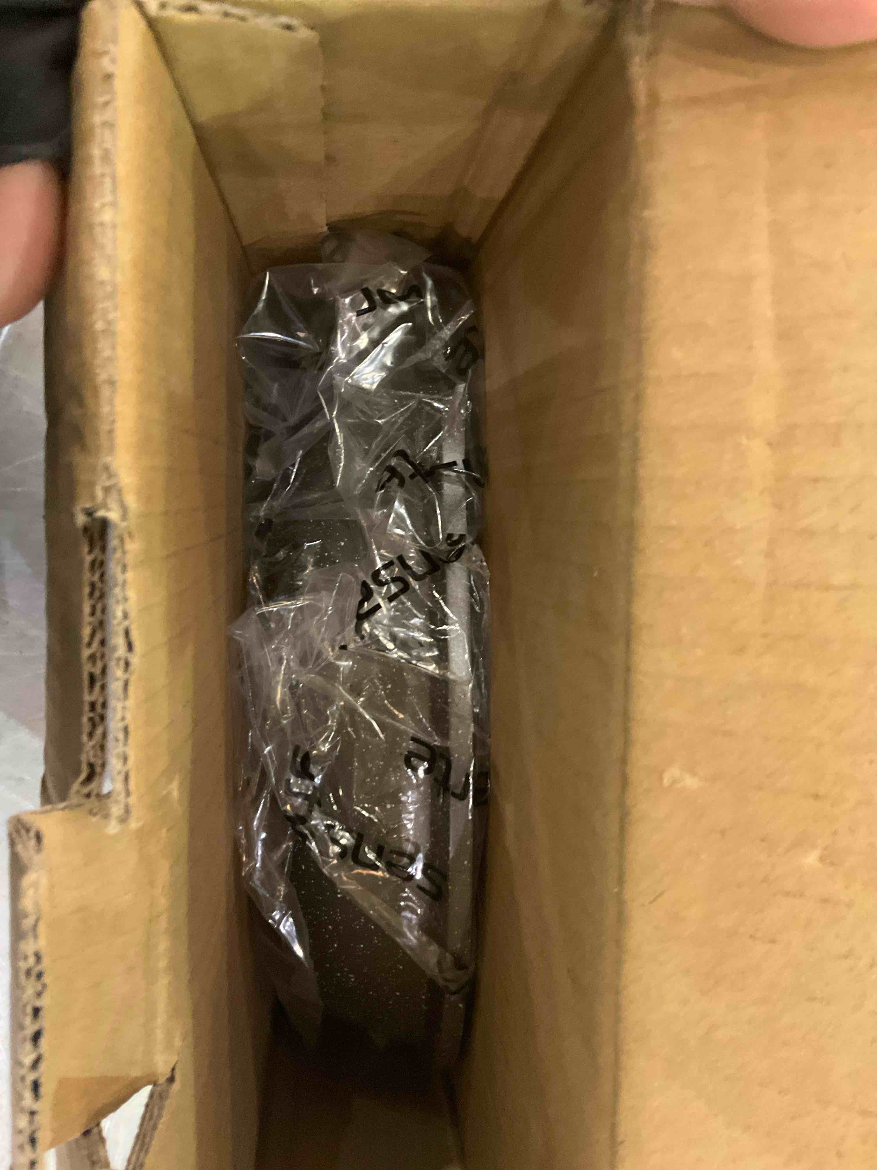 https://s3.amazonaws.com/lotting-images-prod/bidfta/EXS00727510_1704391782805.jpeg