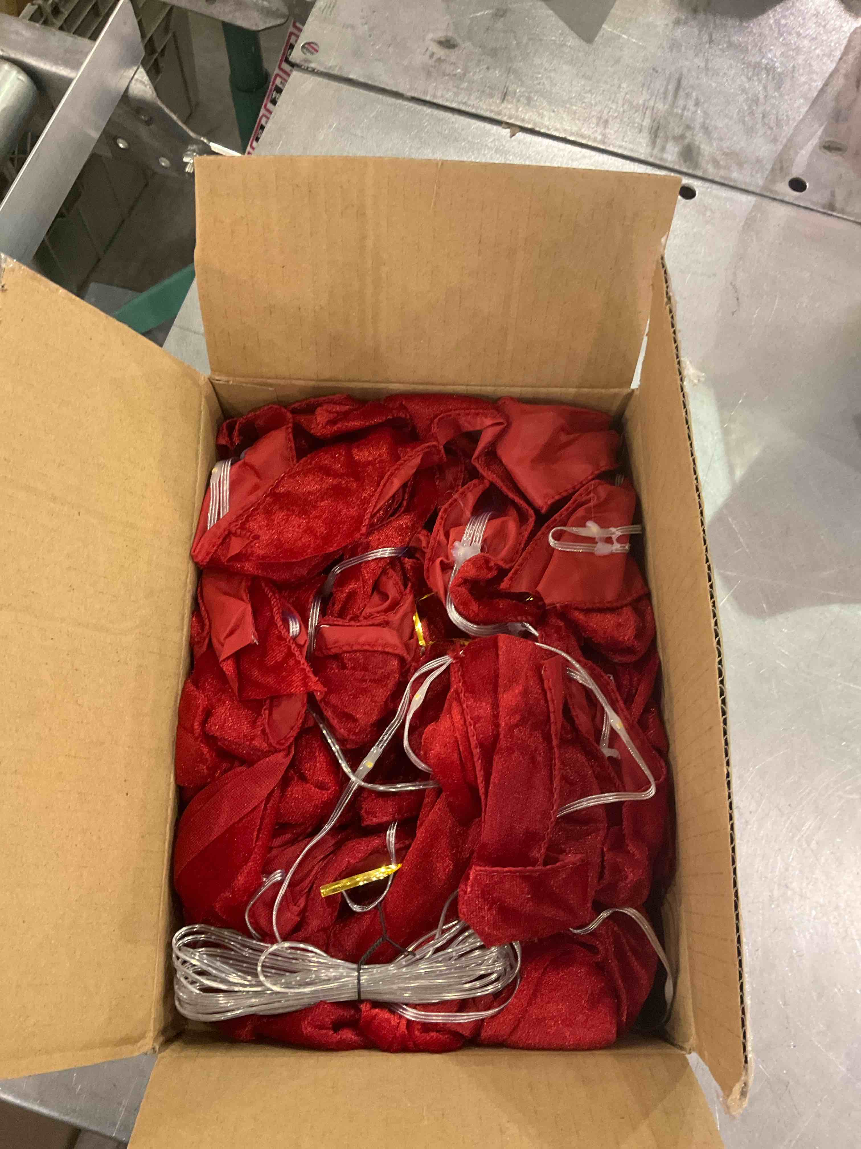 https://s3.amazonaws.com/lotting-images-prod/bidfta/EXS00727957_1704804357791.jpeg