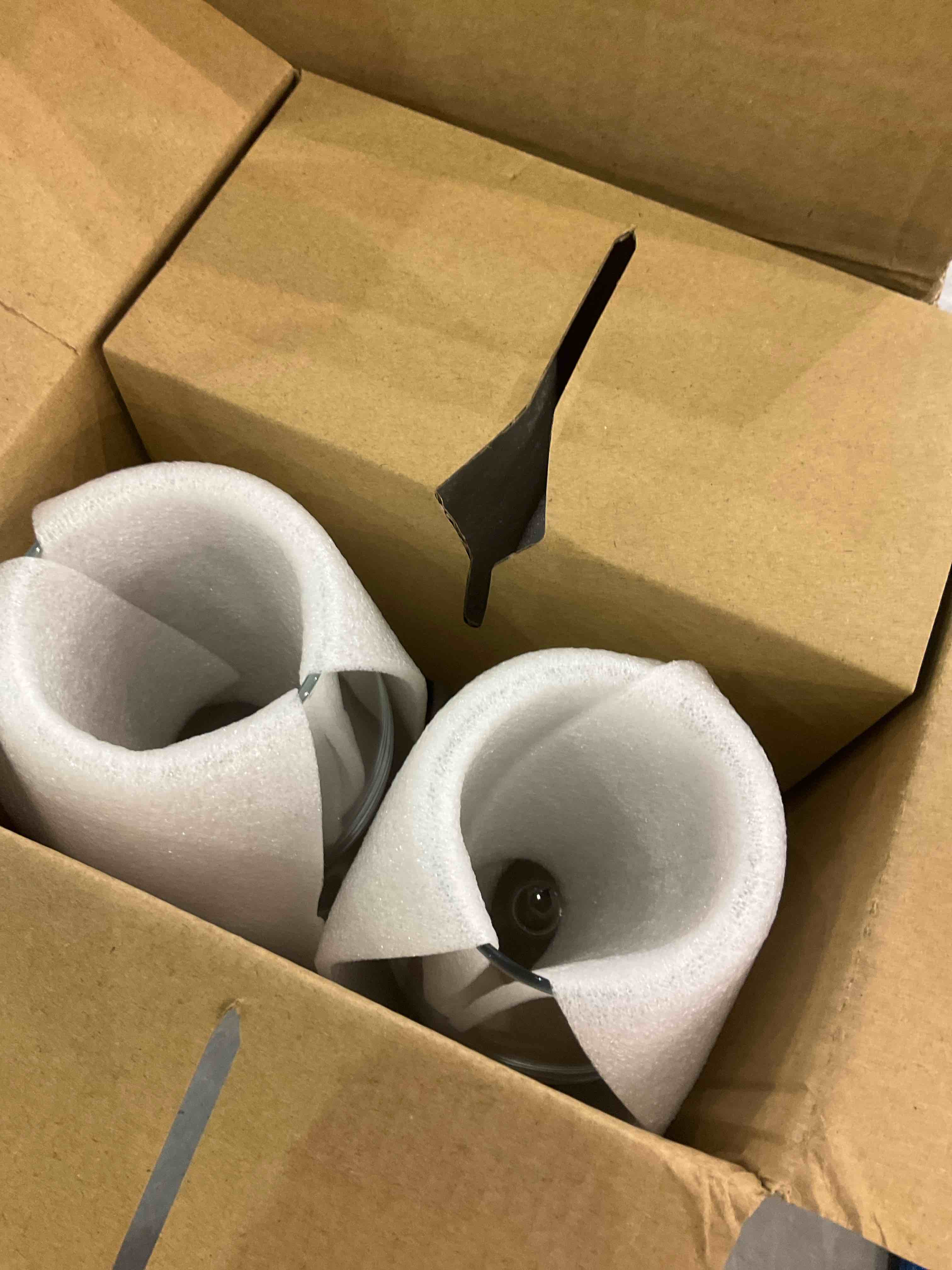 https://s3.amazonaws.com/lotting-images-prod/bidfta/EXS00728115_1704287951628.jpeg