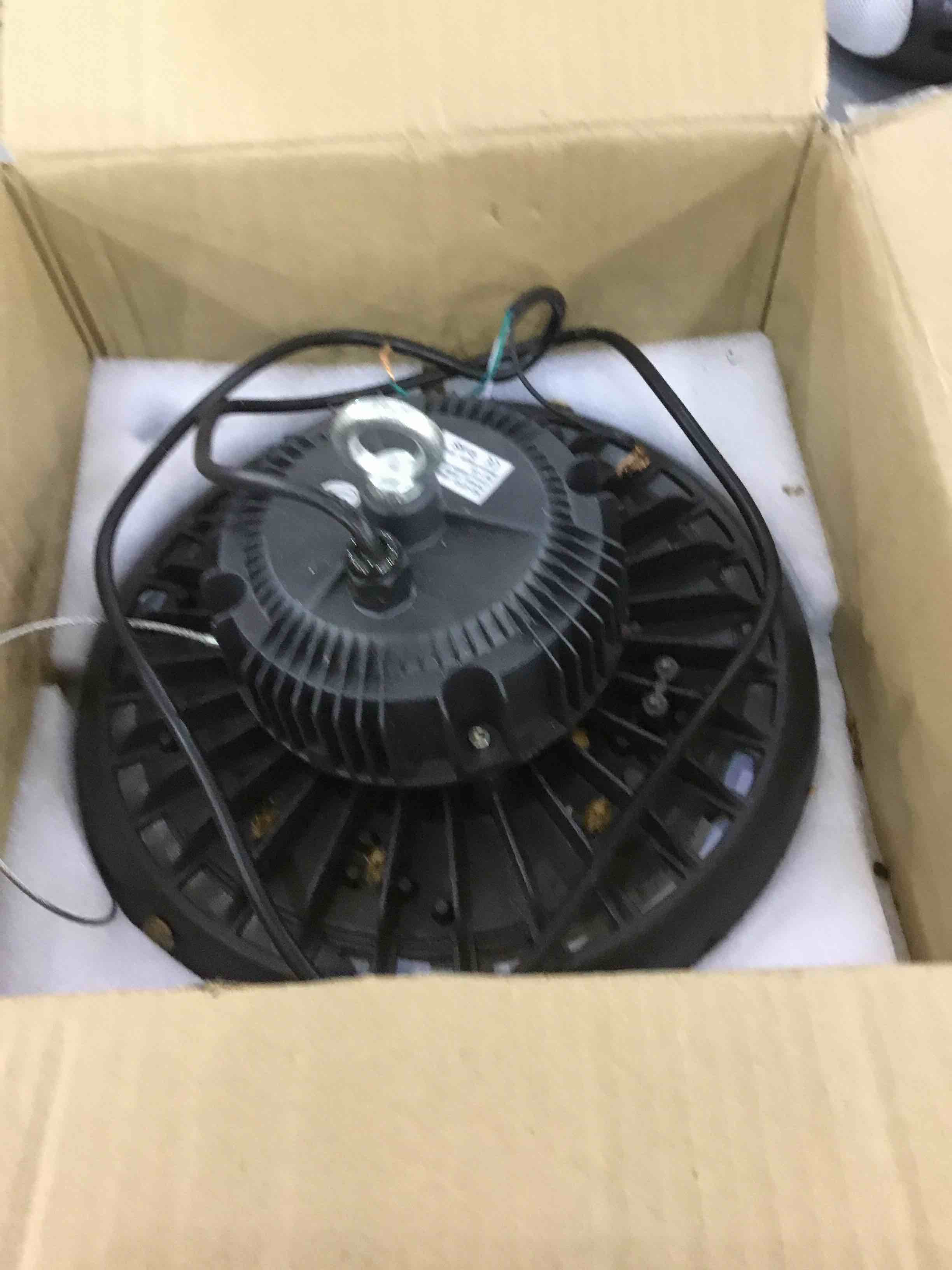 https://s3.amazonaws.com/lotting-images-prod/bidfta/EXS00728814_1703691605743.jpeg