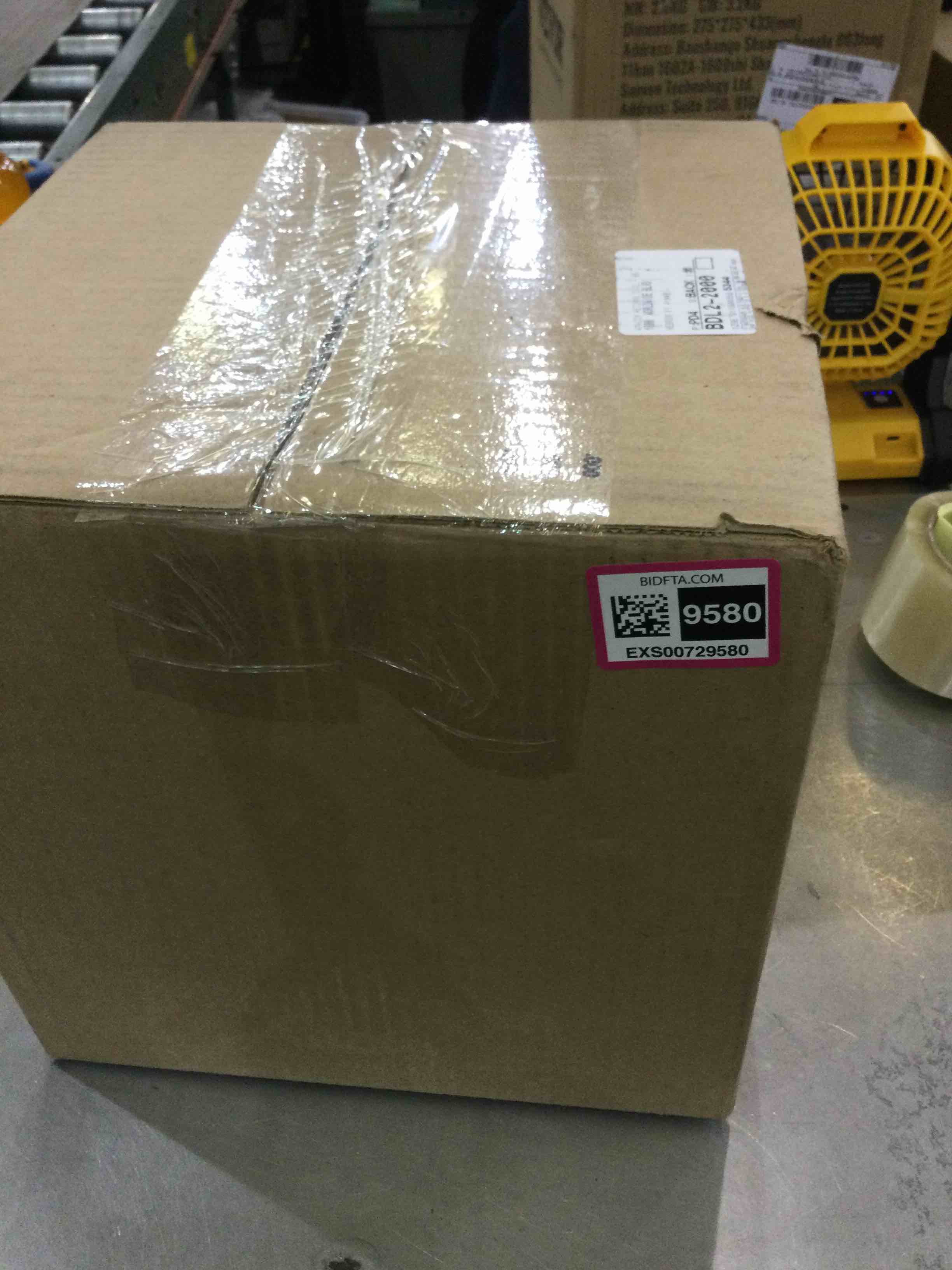 https://s3.amazonaws.com/lotting-images-prod/bidfta/EXS00729580_1703780291328.jpeg