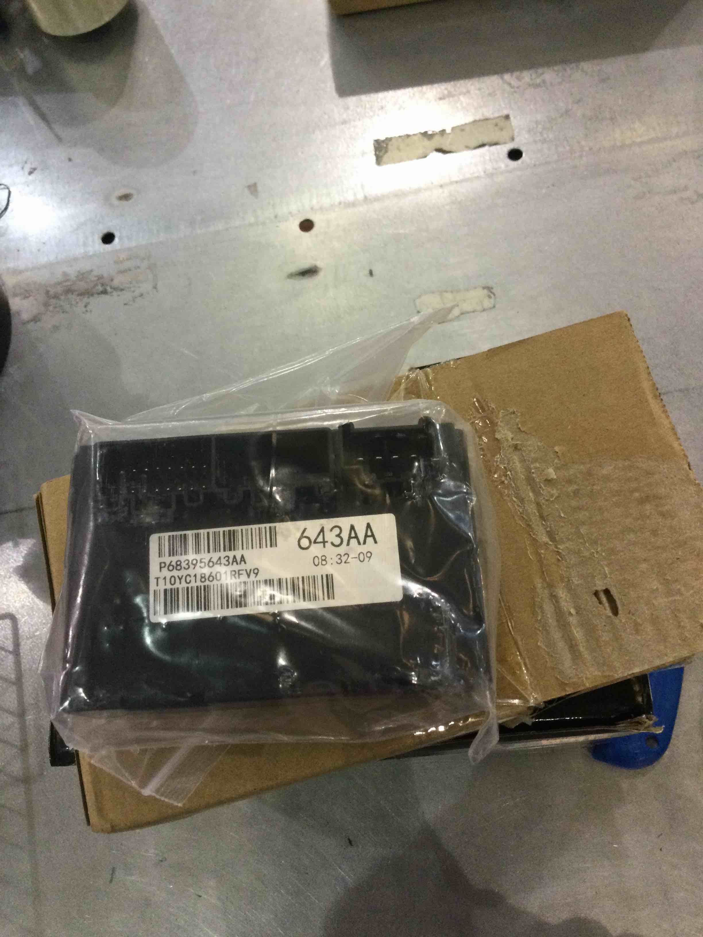 https://s3.amazonaws.com/lotting-images-prod/bidfta/EXS00729785_1703865677506.jpeg