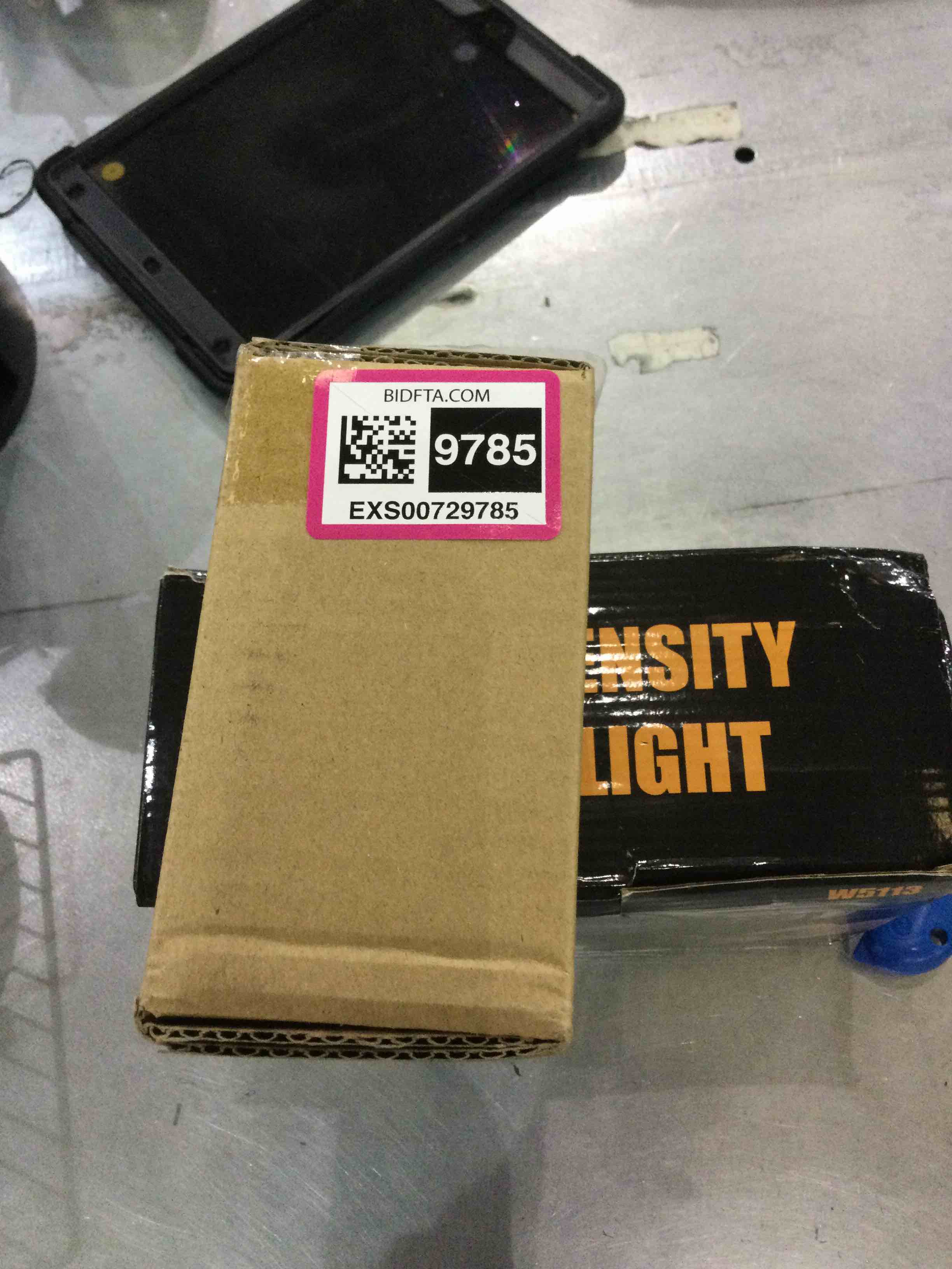 https://s3.amazonaws.com/lotting-images-prod/bidfta/EXS00729785_1703865712425.jpeg