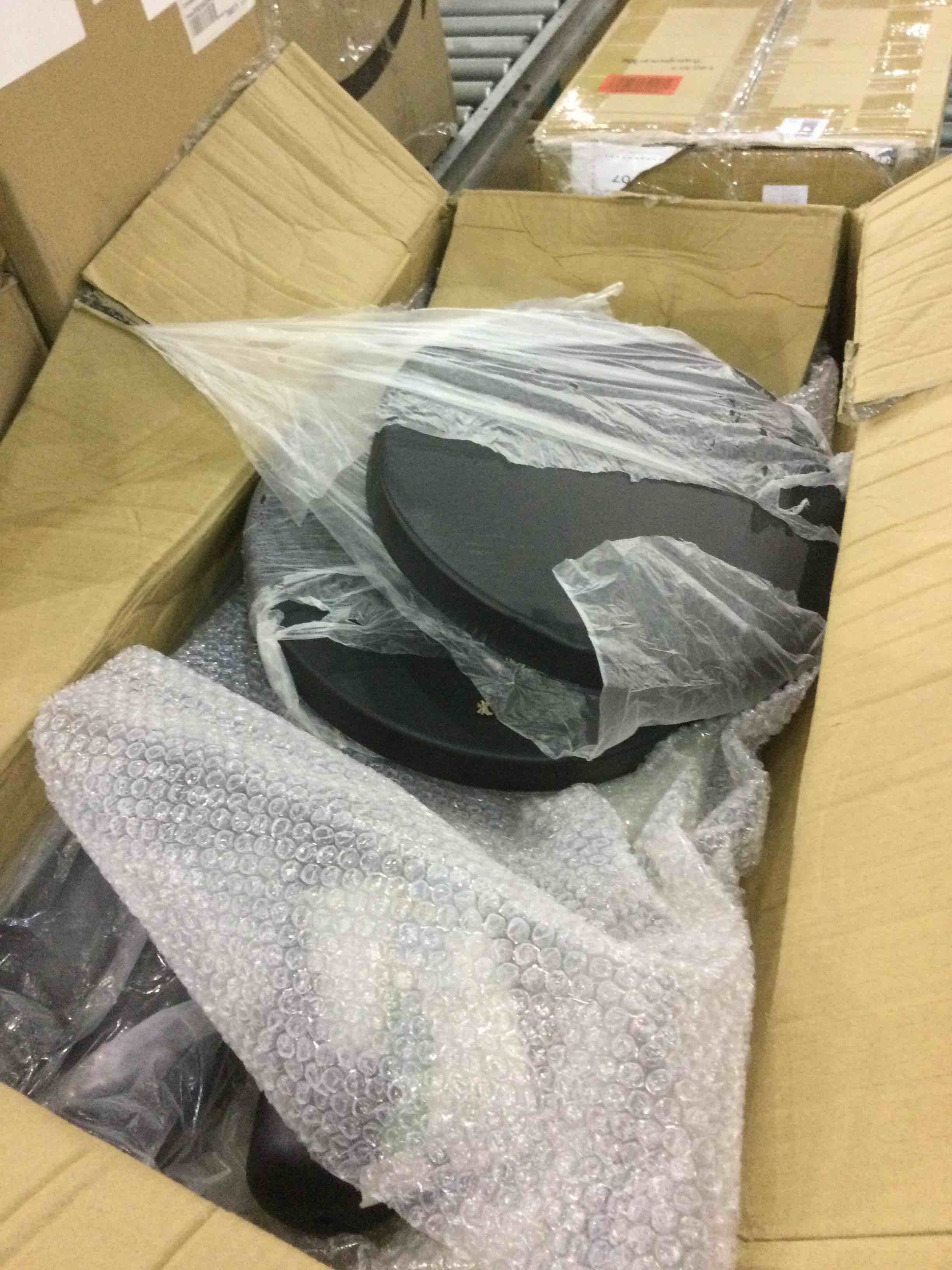 https://s3.amazonaws.com/lotting-images-prod/bidfta/EXS00729886_1704201190737.jpeg