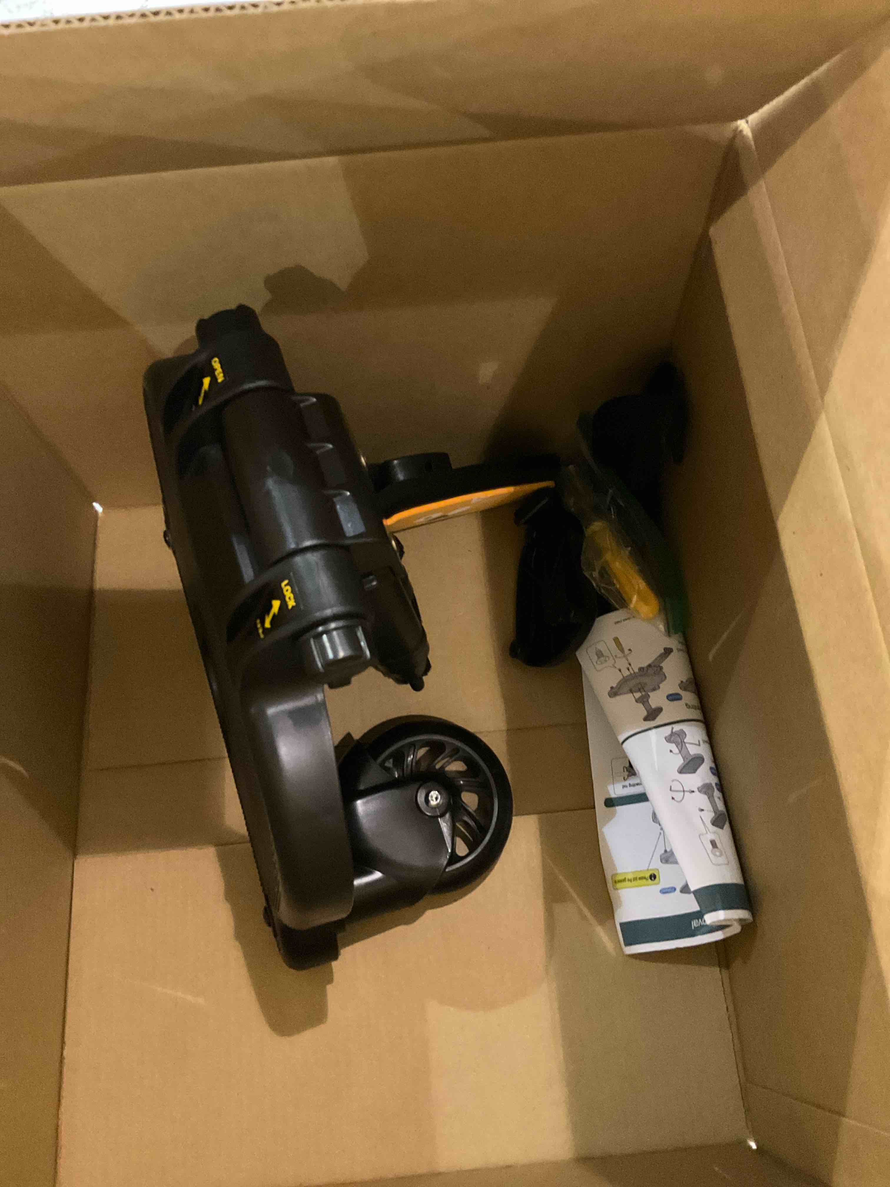 https://s3.amazonaws.com/lotting-images-prod/bidfta/EXS00730276_1702989705203.jpeg