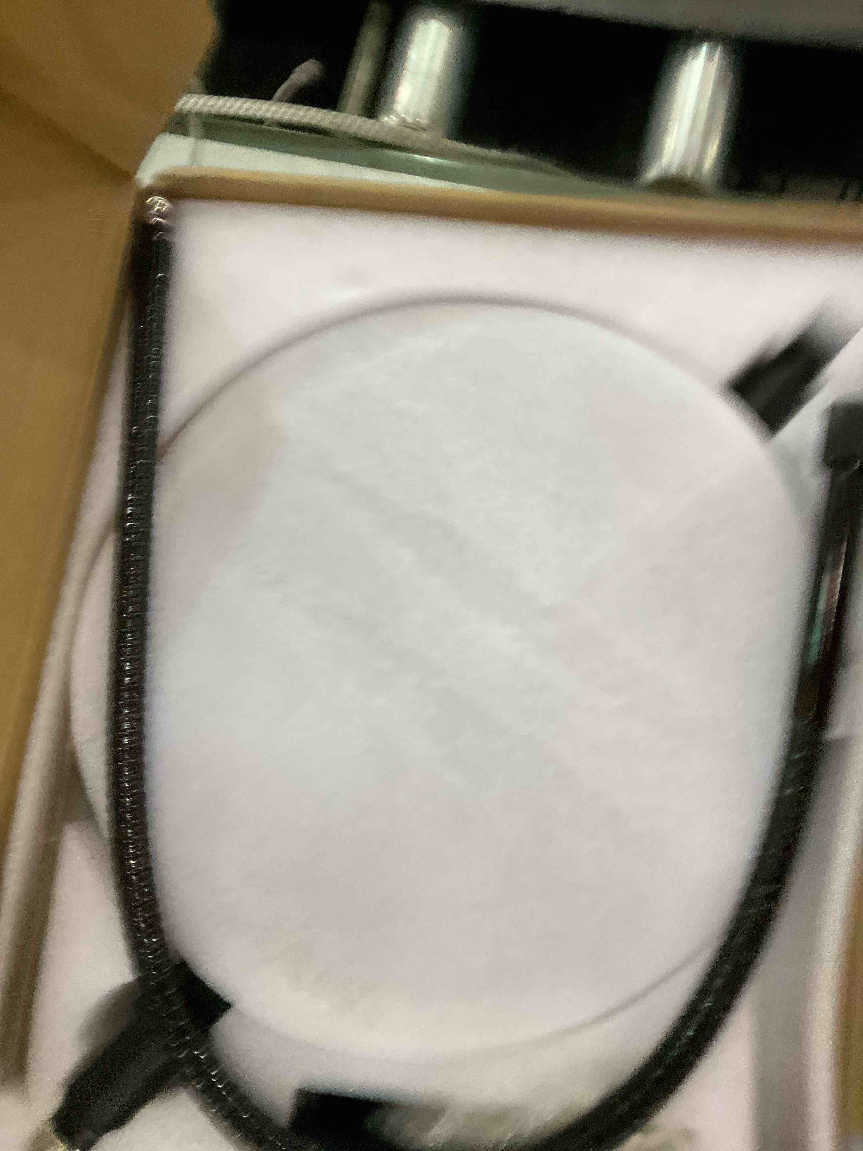 https://s3.amazonaws.com/lotting-images-prod/bidfta/EXS00730364_1703001357959.jpeg