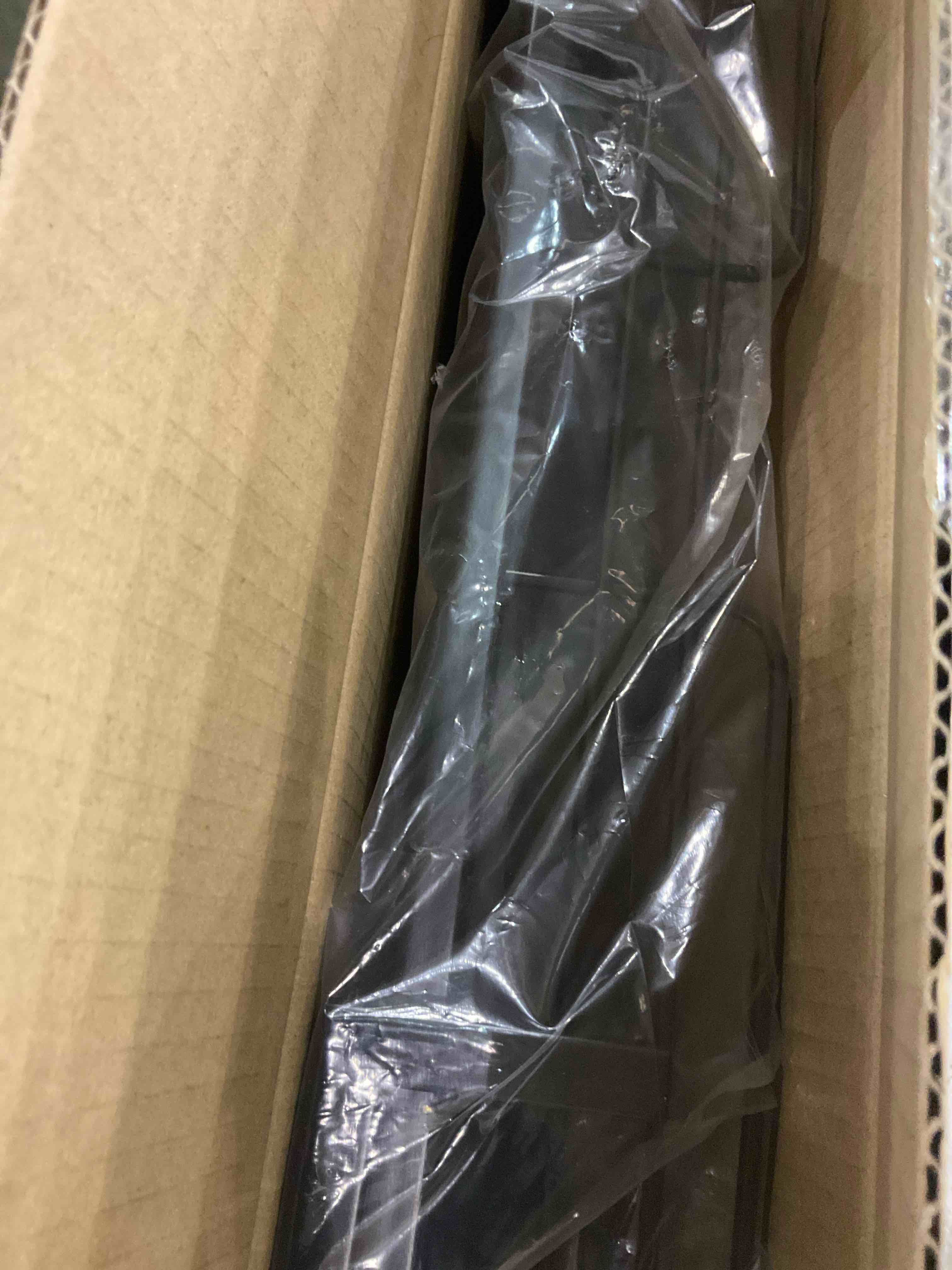 https://s3.amazonaws.com/lotting-images-prod/bidfta/EXS00730499_1703252514516.jpeg