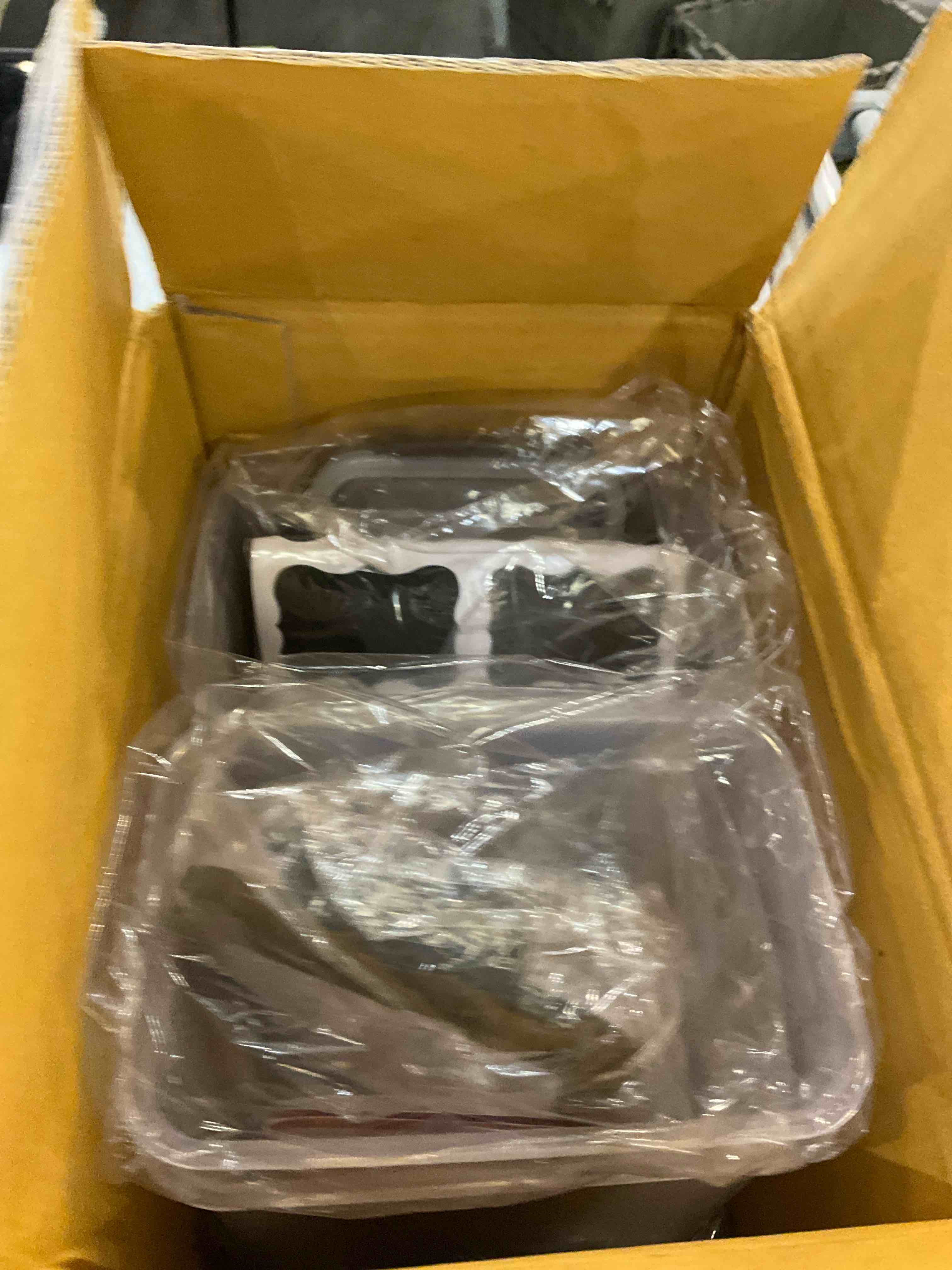 https://s3.amazonaws.com/lotting-images-prod/bidfta/EXS00730633_1703171497668.jpeg