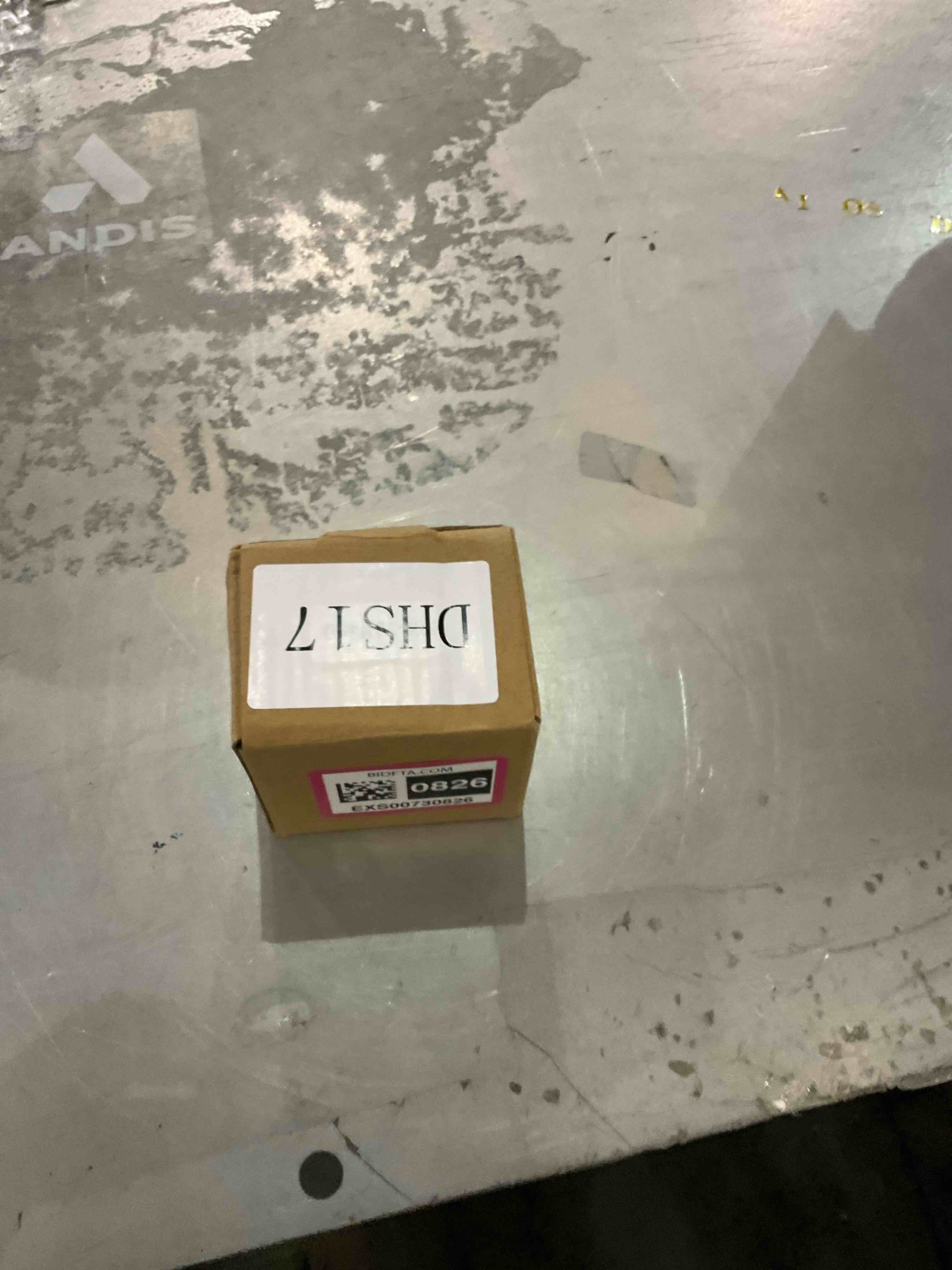 https://s3.amazonaws.com/lotting-images-prod/bidfta/EXS00730826_1703692615103.jpeg