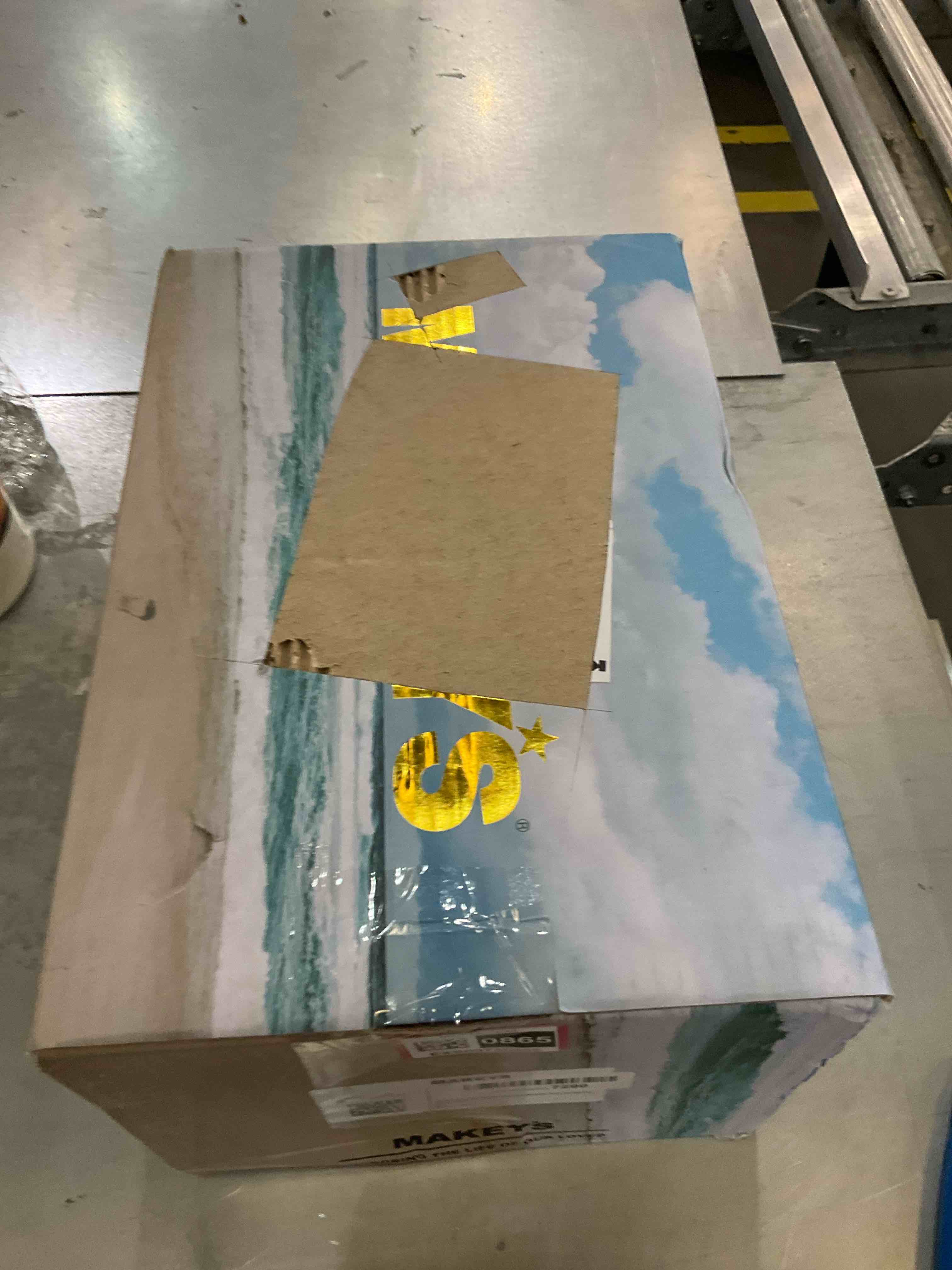 https://s3.amazonaws.com/lotting-images-prod/bidfta/EXS00730865_1703700422867.jpeg